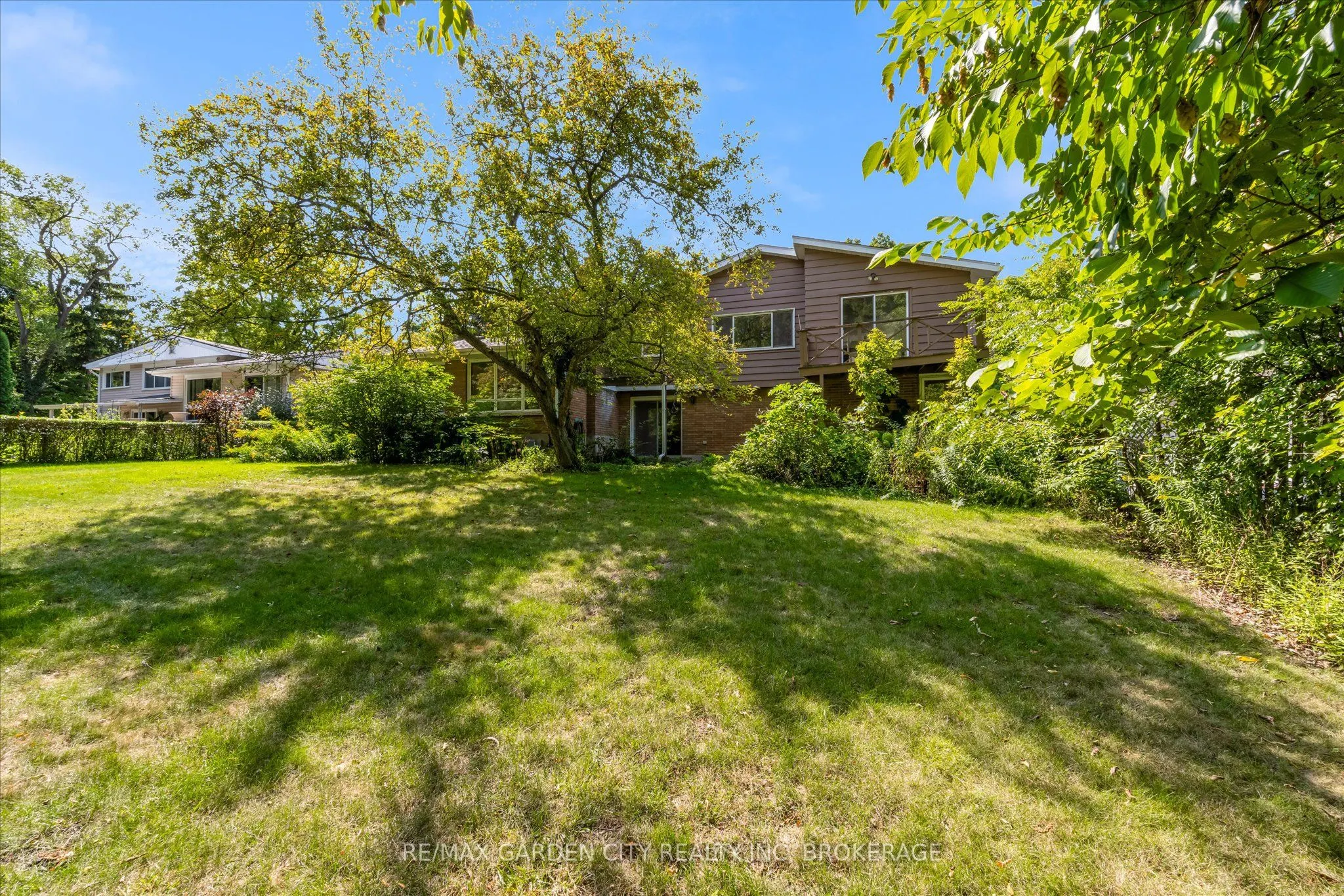 3 ALLANDALE Drive