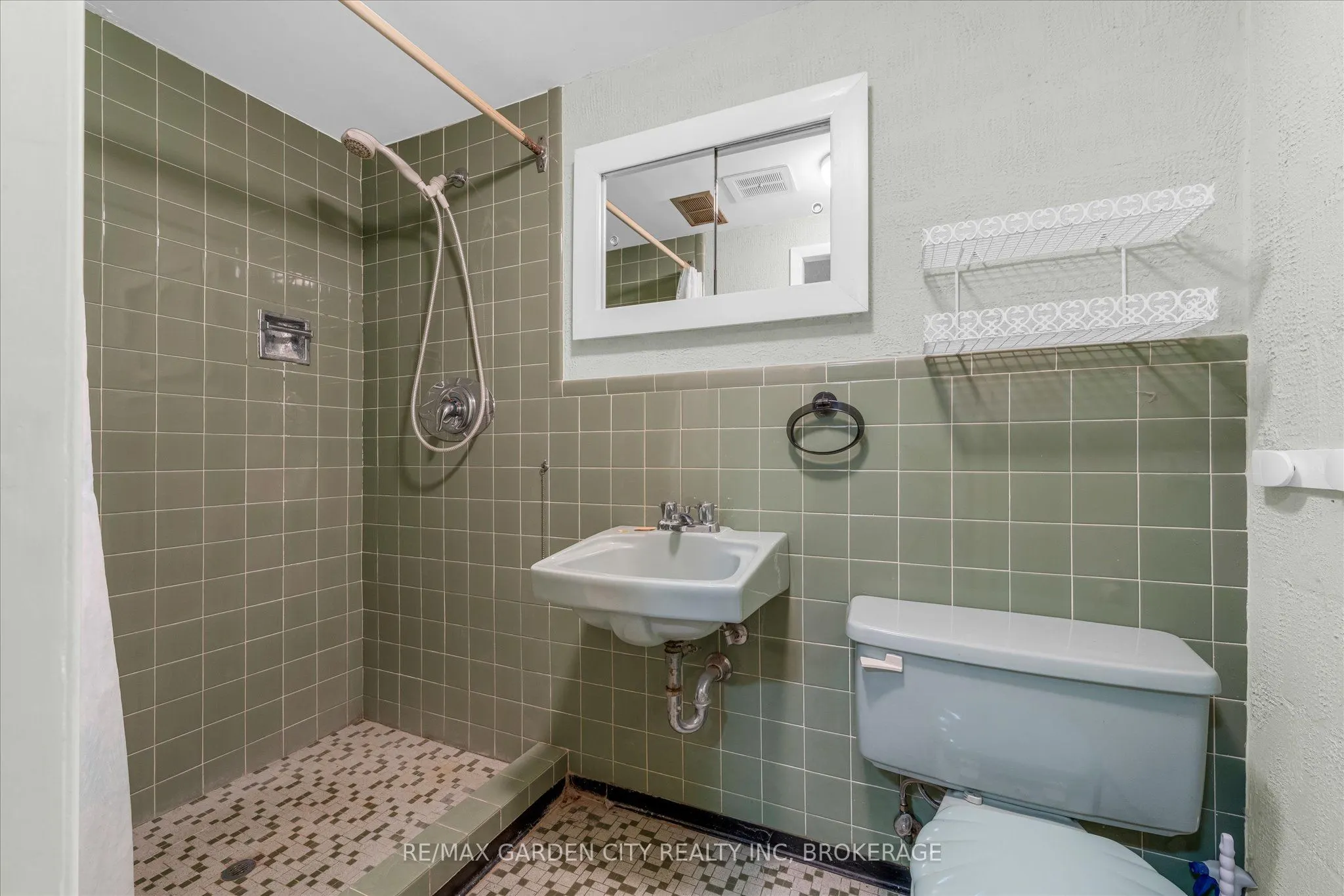 3 ALLANDALE Drive