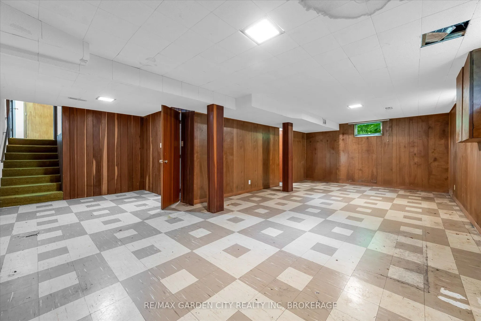 3 ALLANDALE Drive