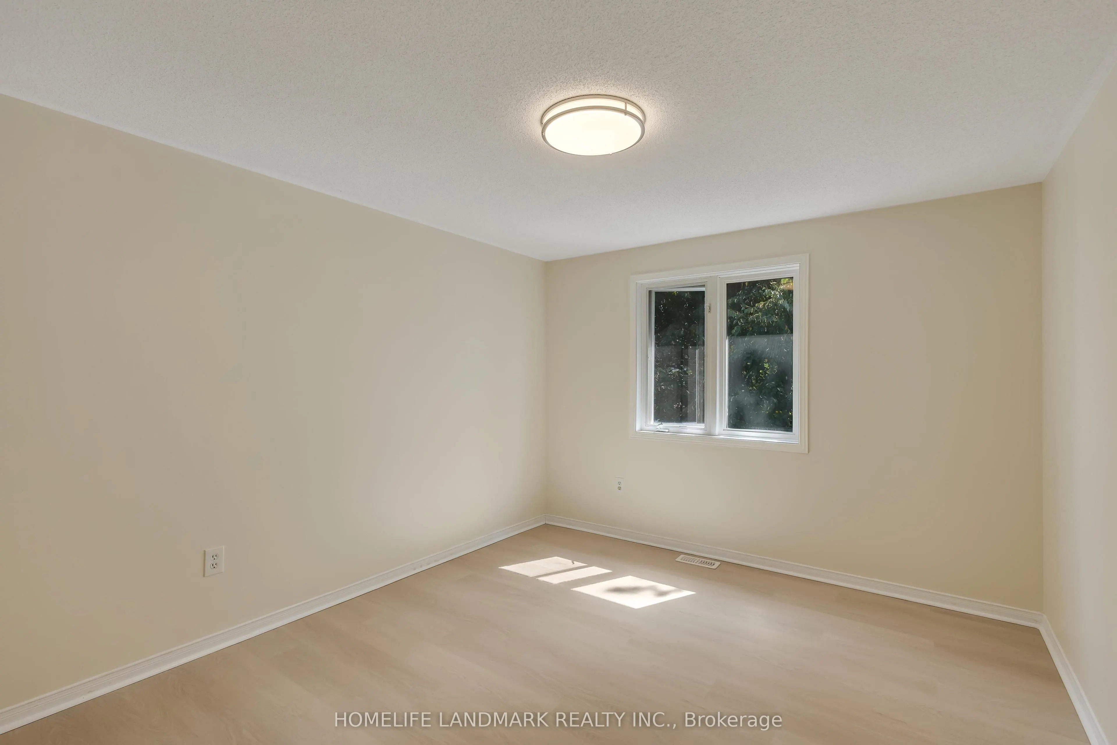 34 Southcreek Trail