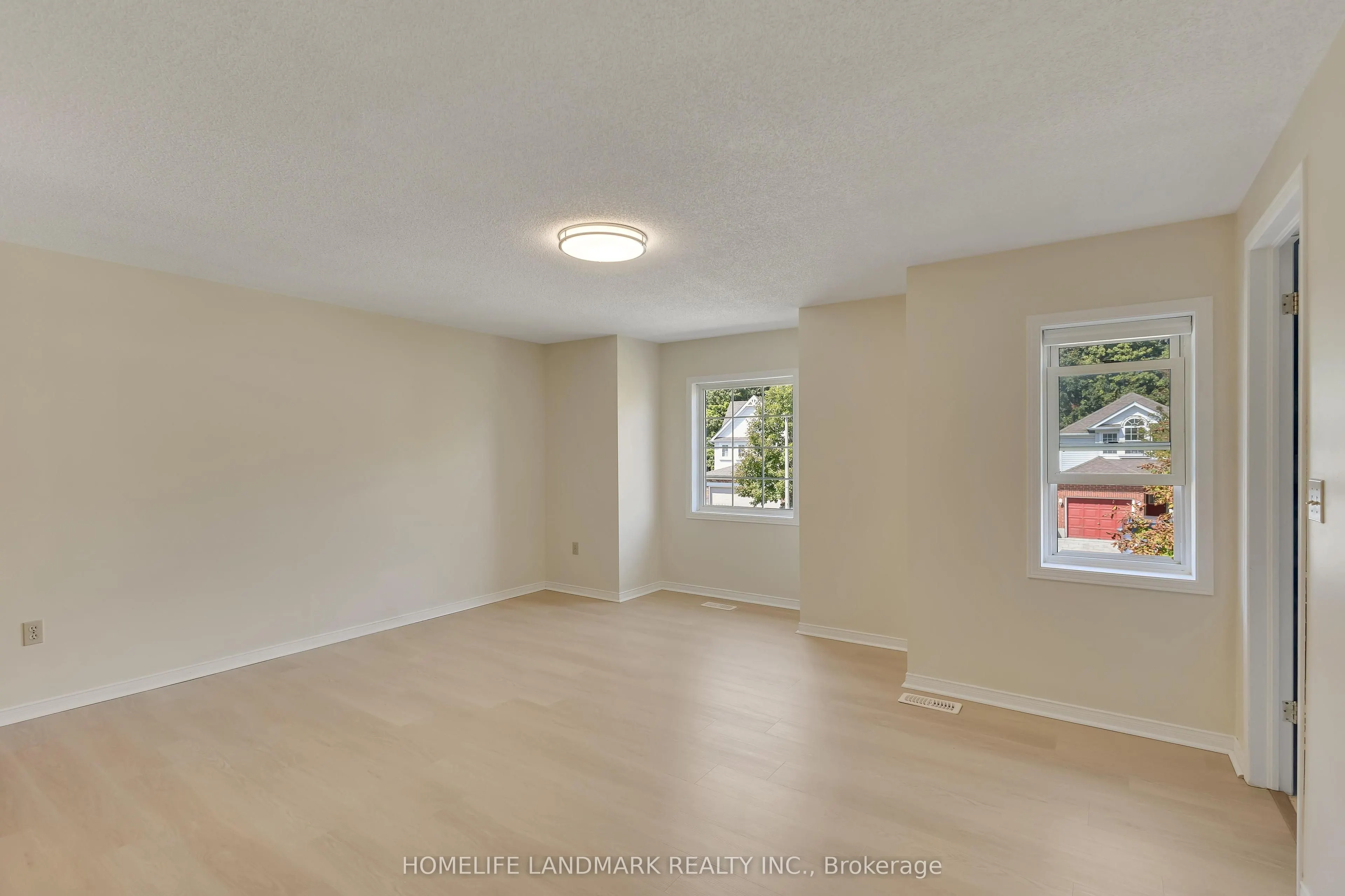 34 Southcreek Trail