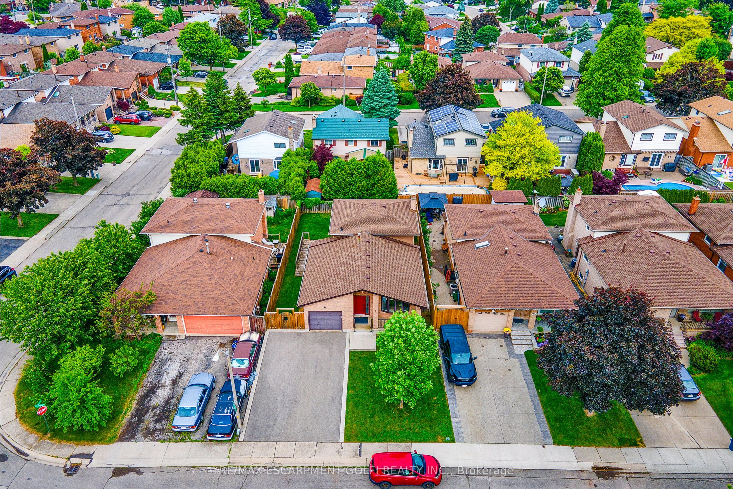 9 Valanna Court
