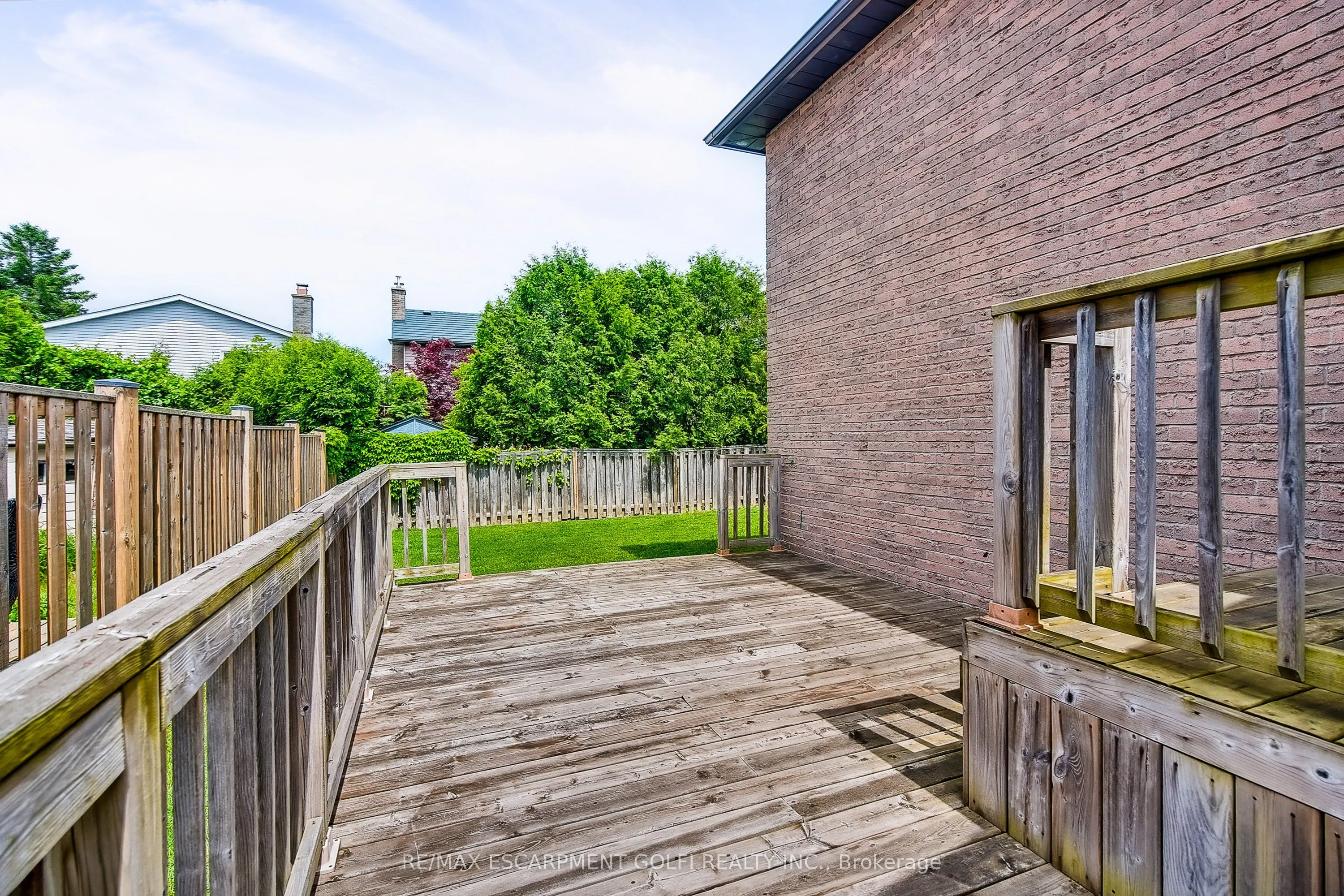 9 Valanna Court