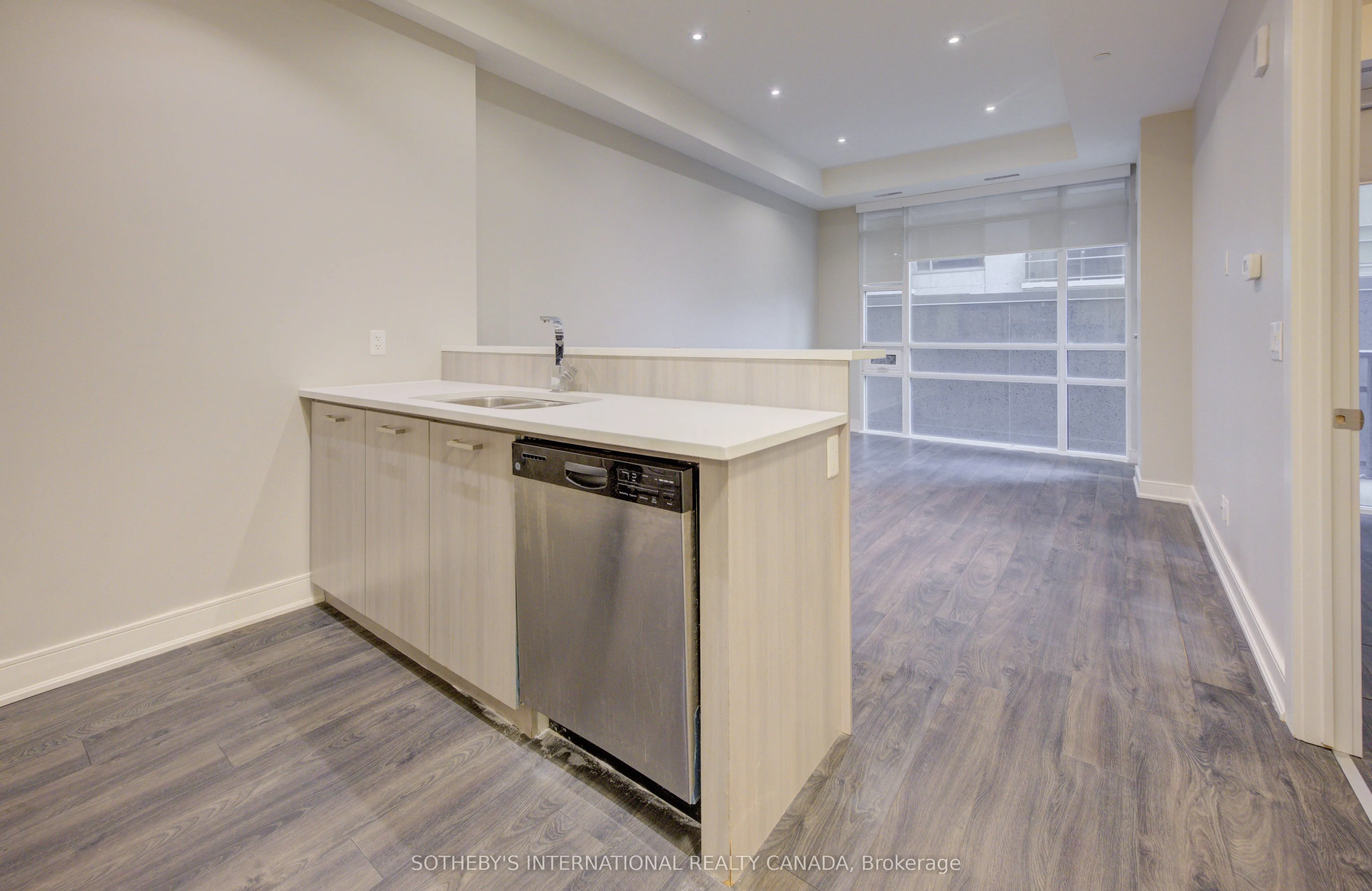 150 Main Street, #415