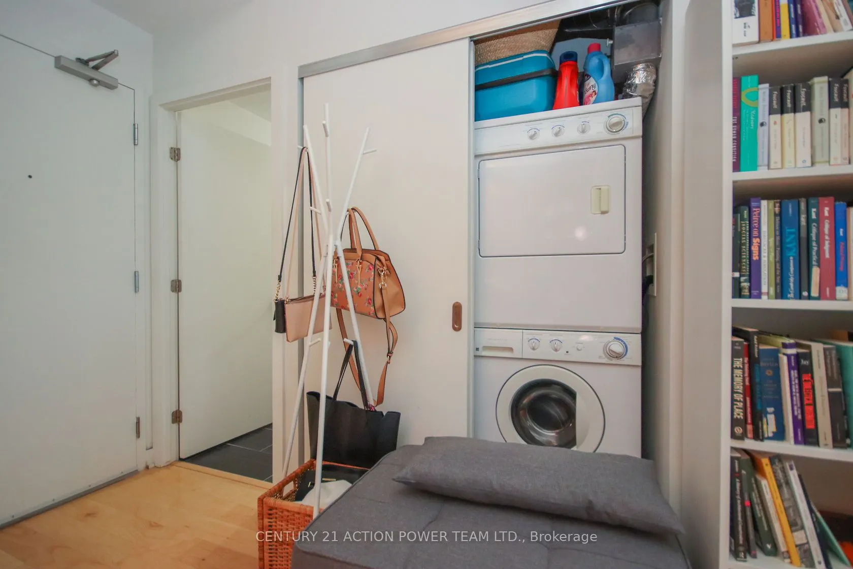 349 Mcleod Street, #827