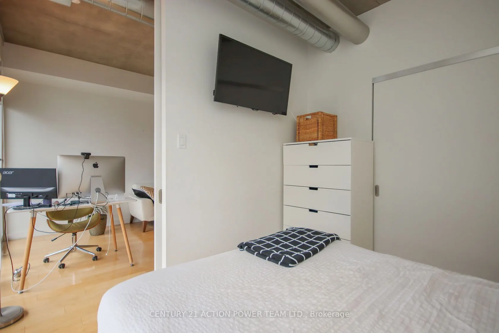 349 Mcleod Street, #827