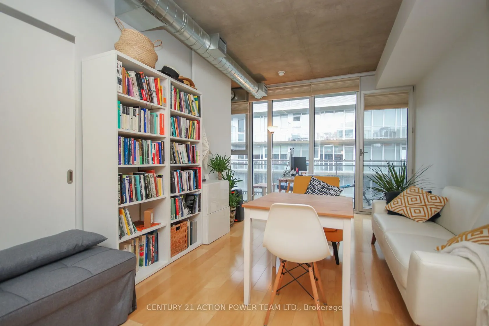 349 Mcleod Street, #827