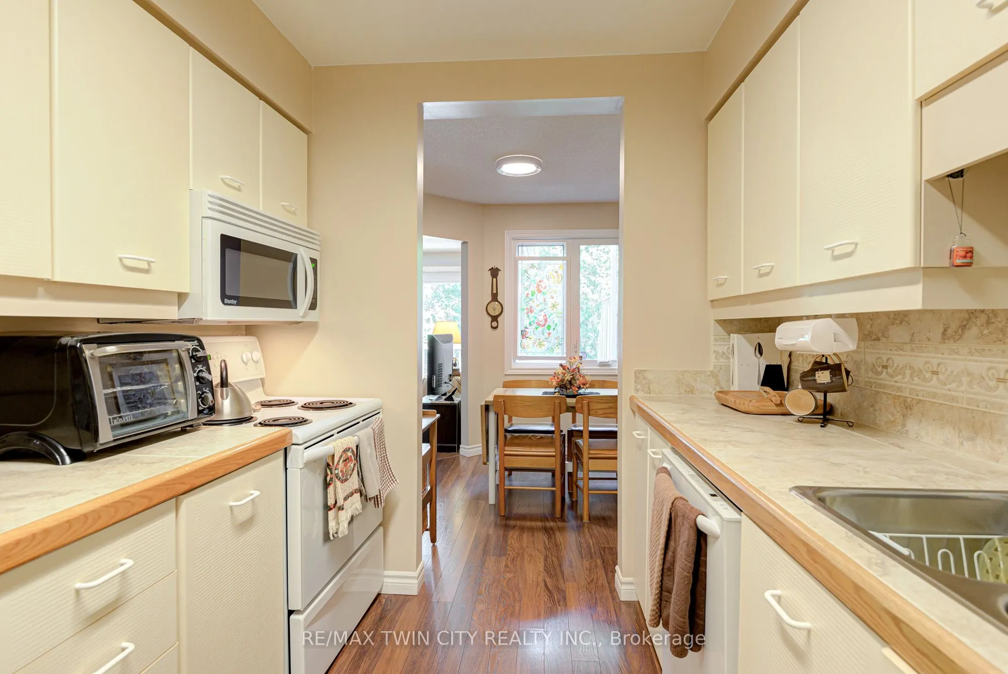 523 Beechwood Drive, #12
