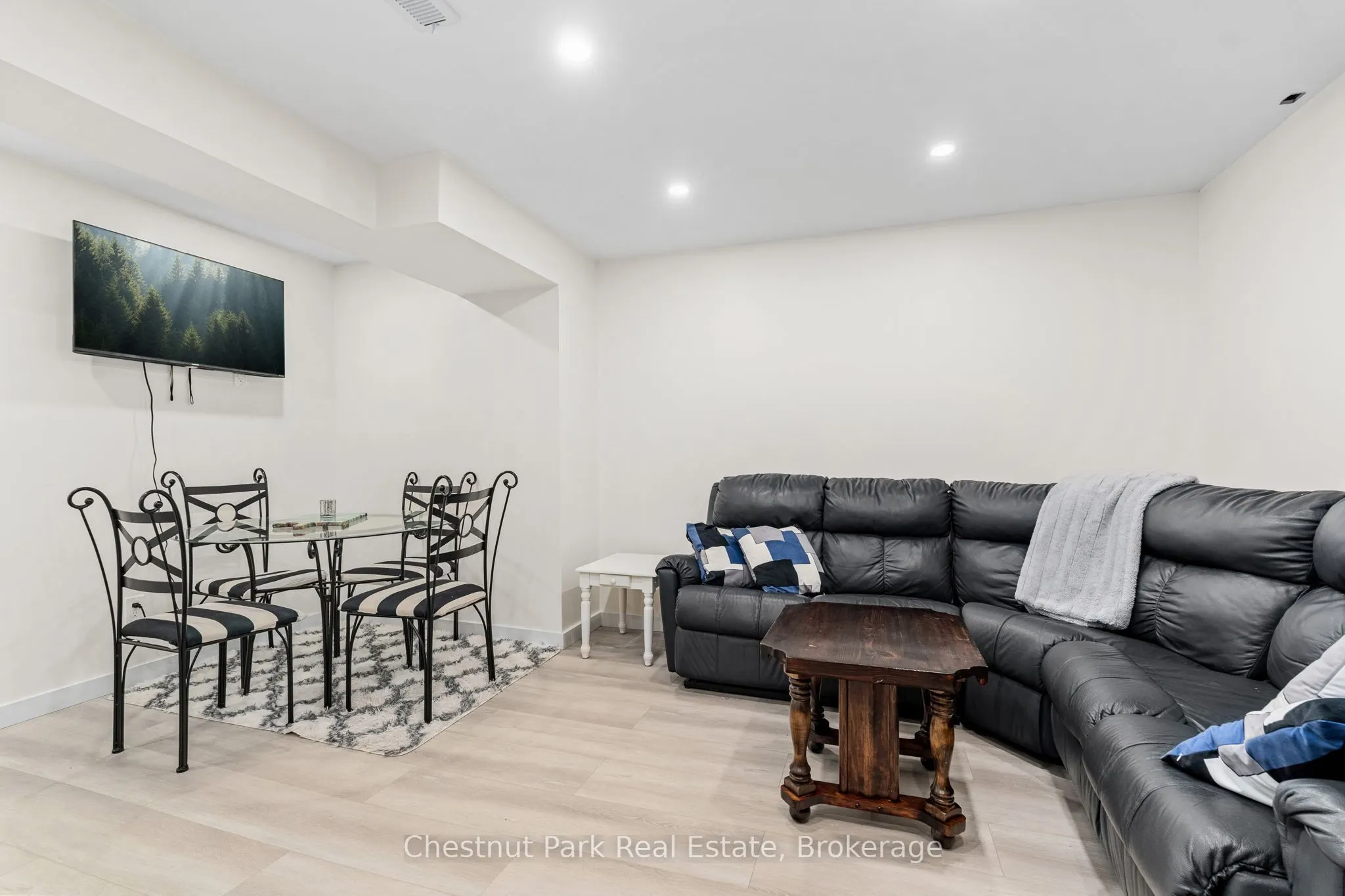 17 Windsong Crescent