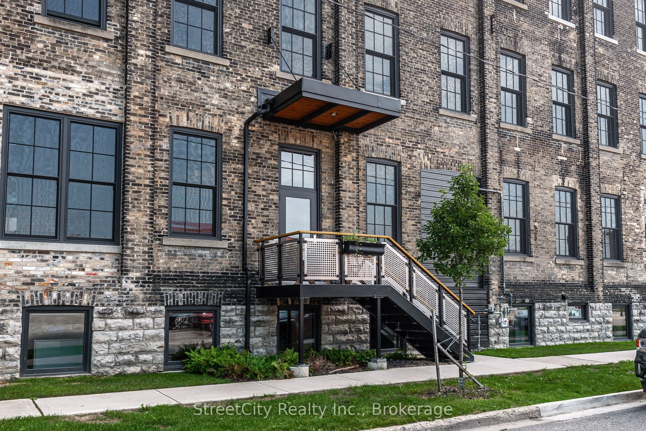 245 Downie Street, #104