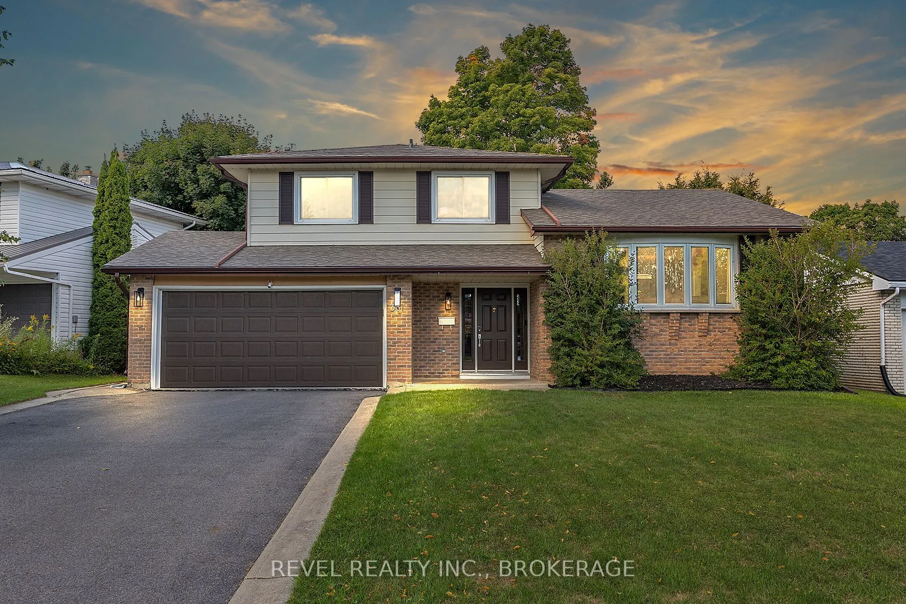 367 Carrie Crescent