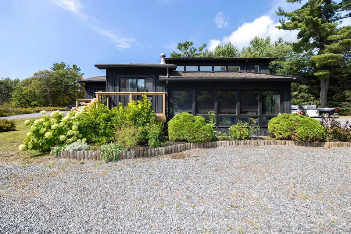 4 Bartlett Drive