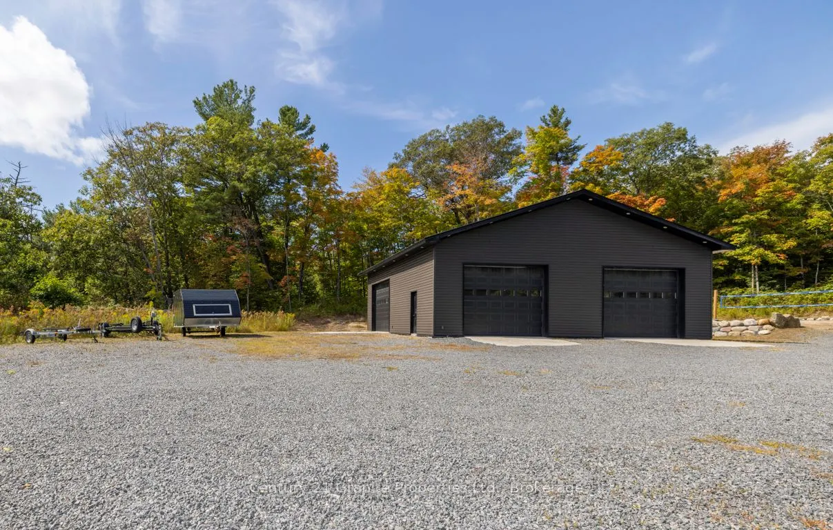 4 Bartlett Drive