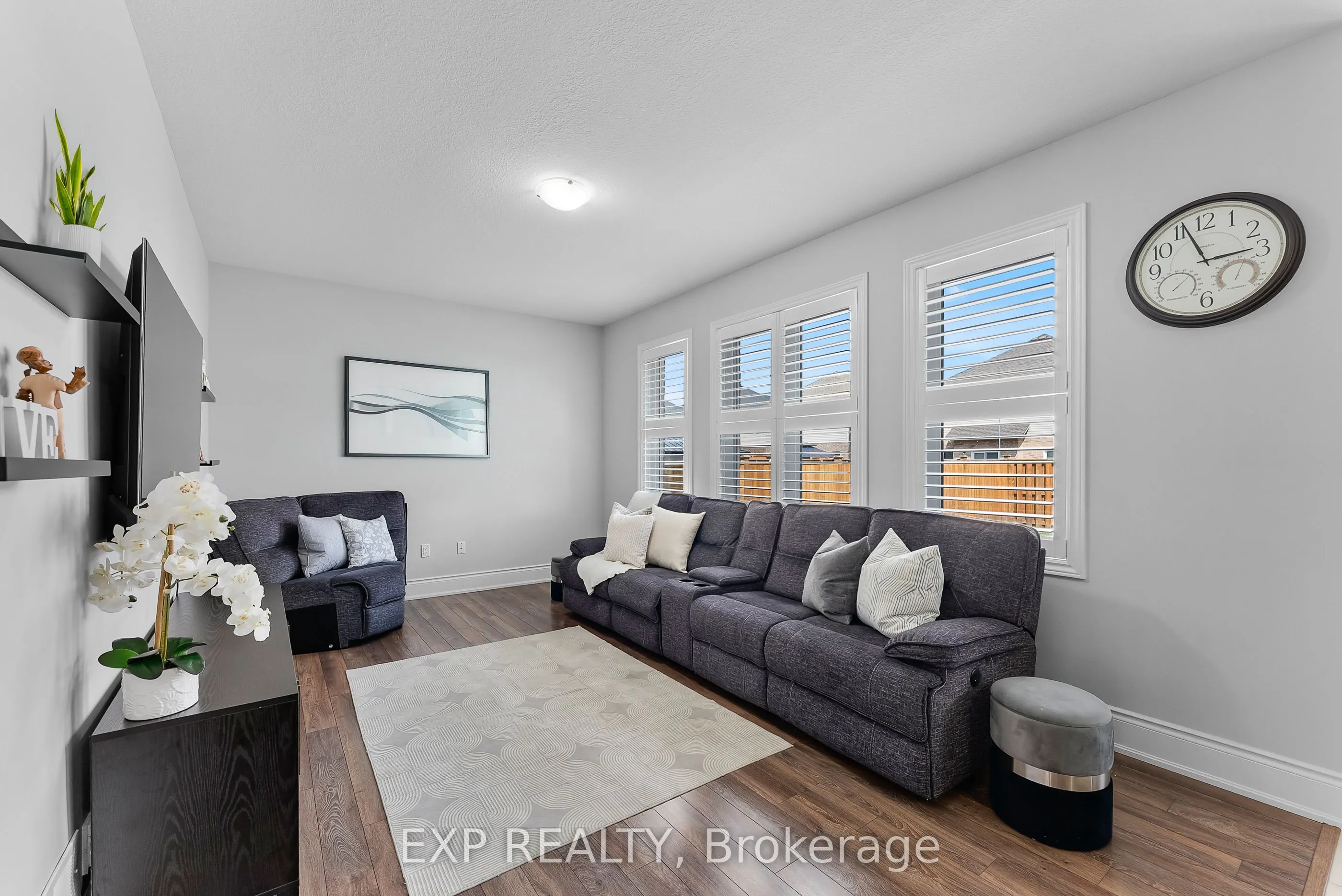 85 Sunset Way