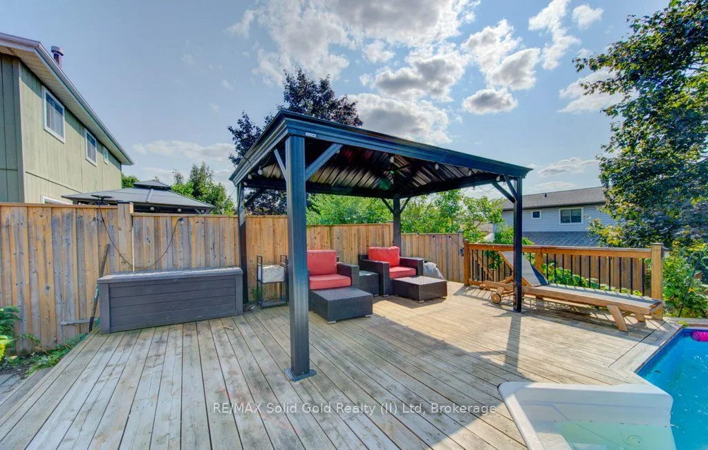 47 Winding Way