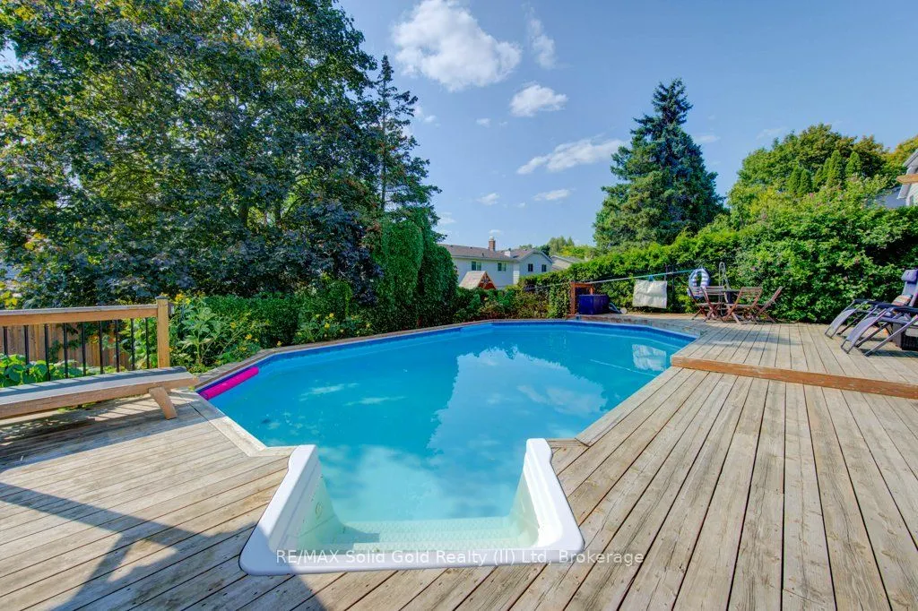 47 Winding Way