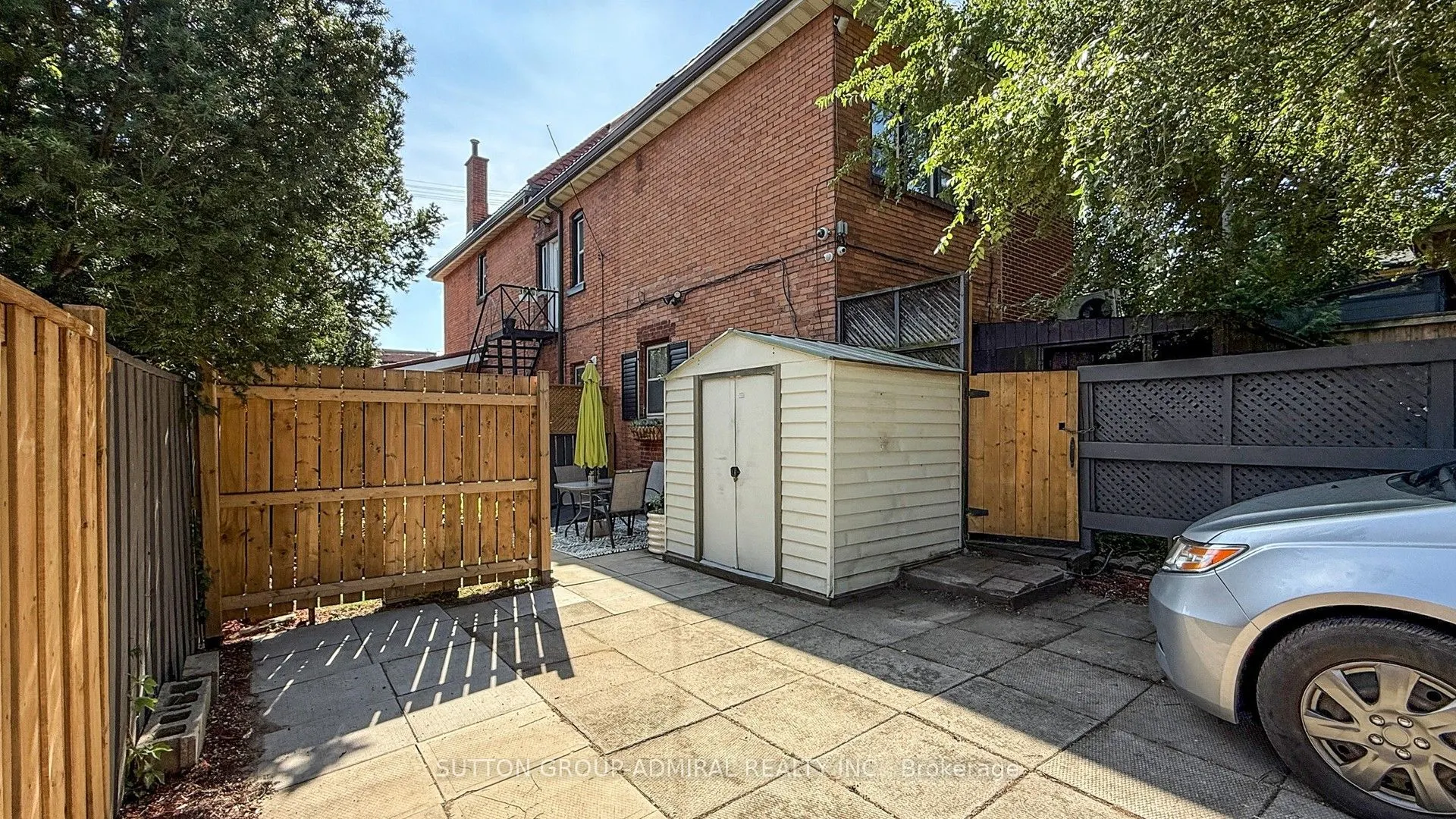164 Wentworth Street S
