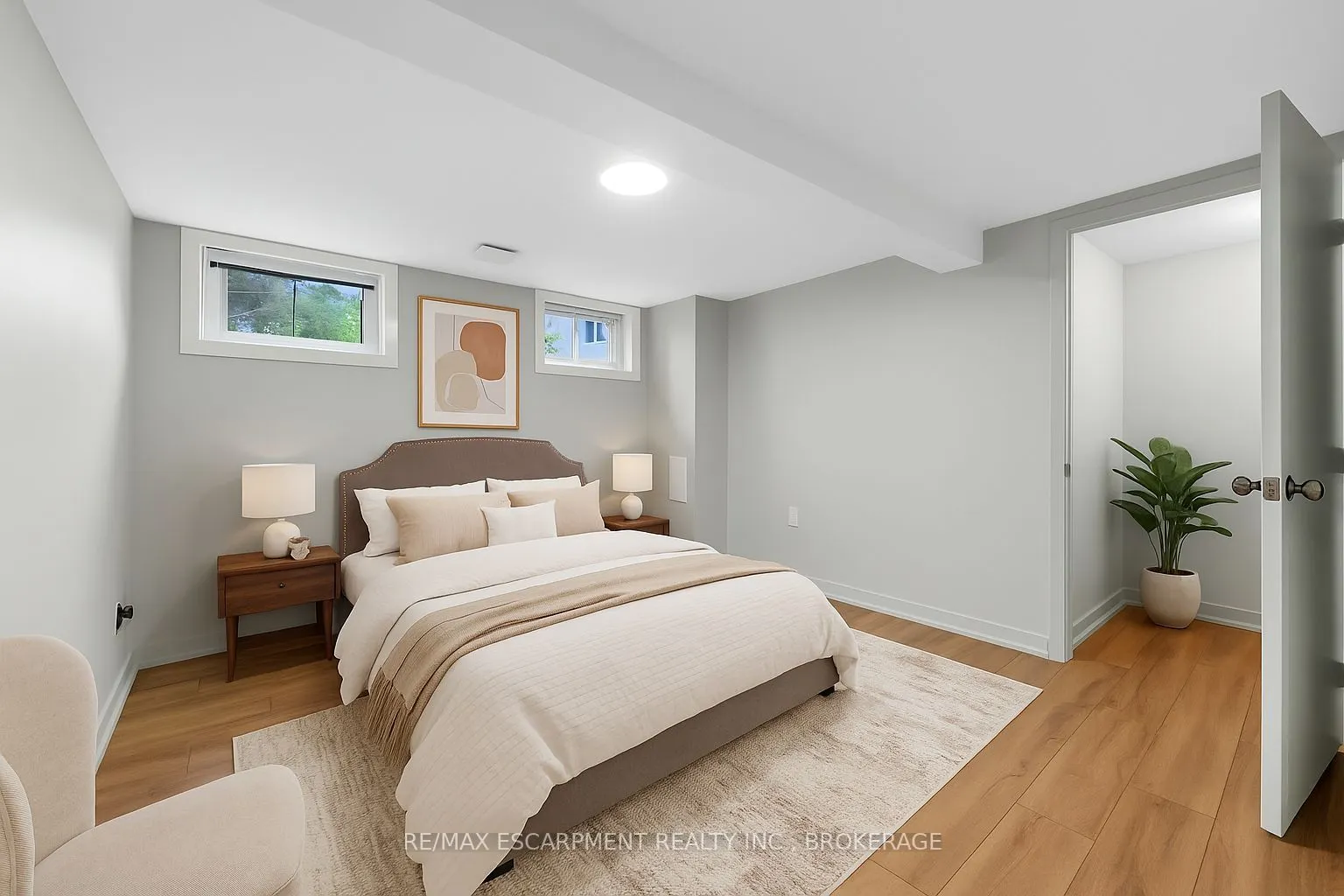 366 Carlton Street, #Lower