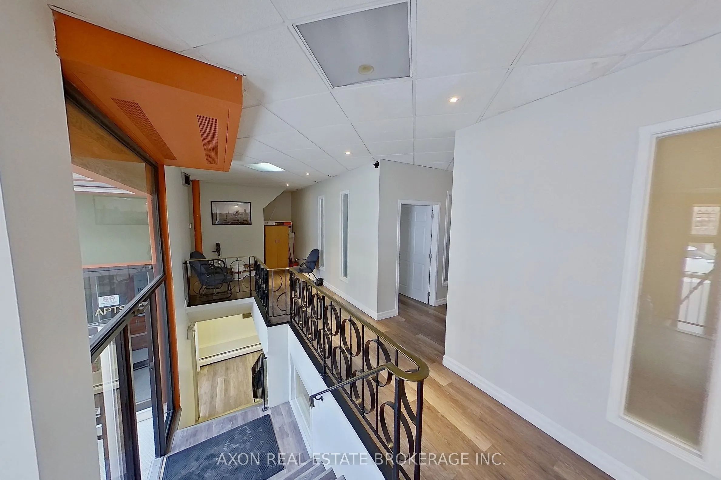 15 Montreal Street