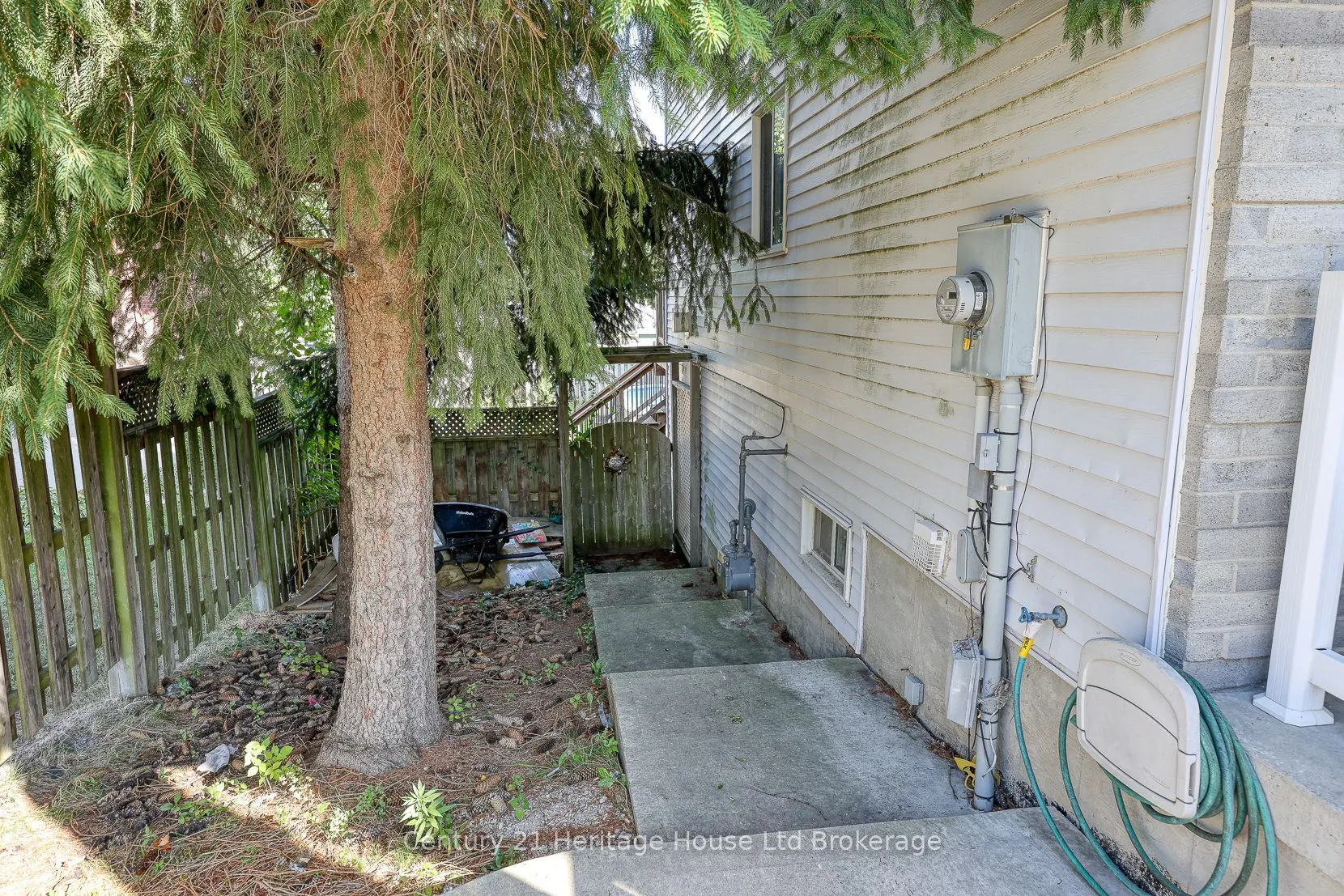 60 Canrobert Street