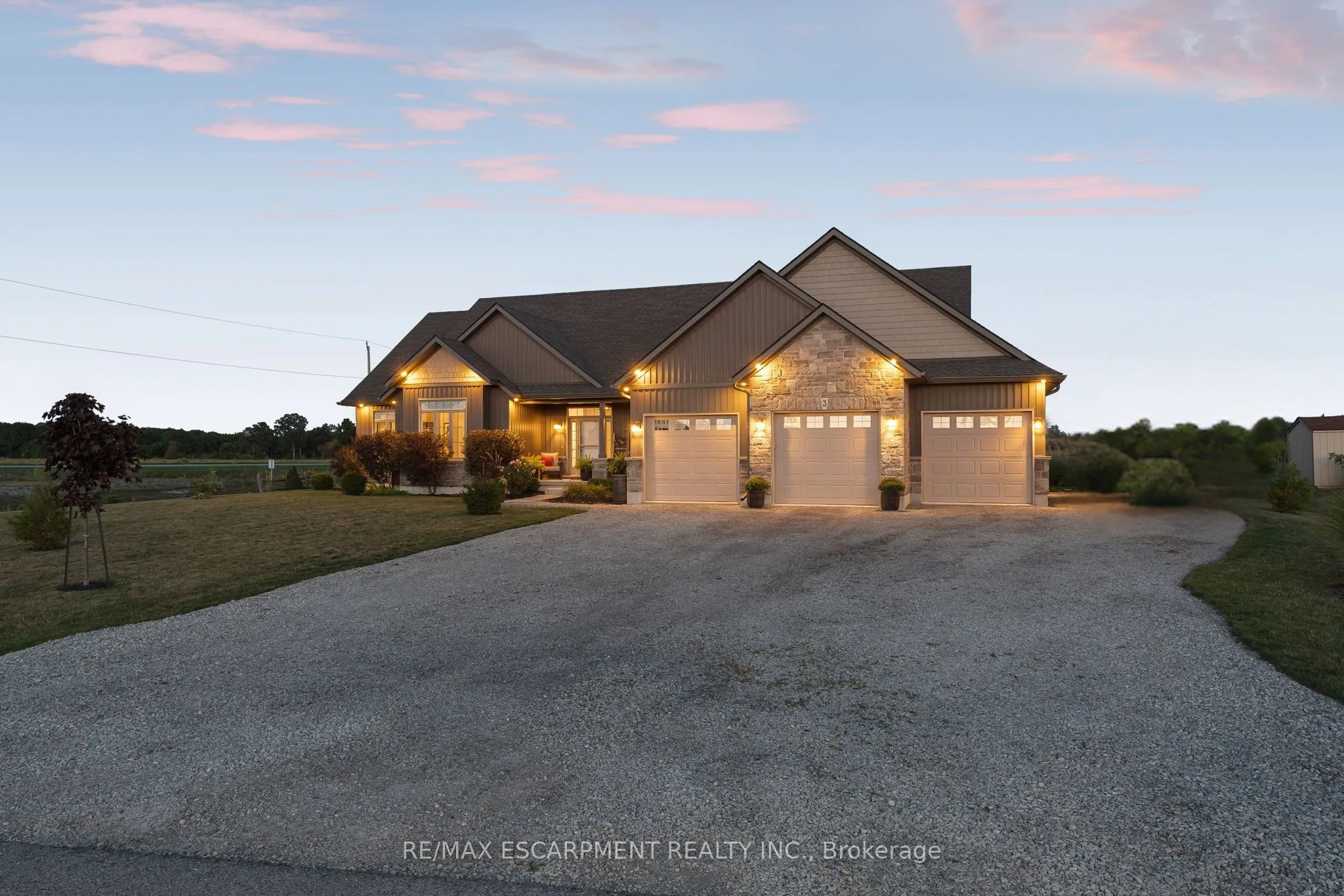 3 Silverthorne Court
