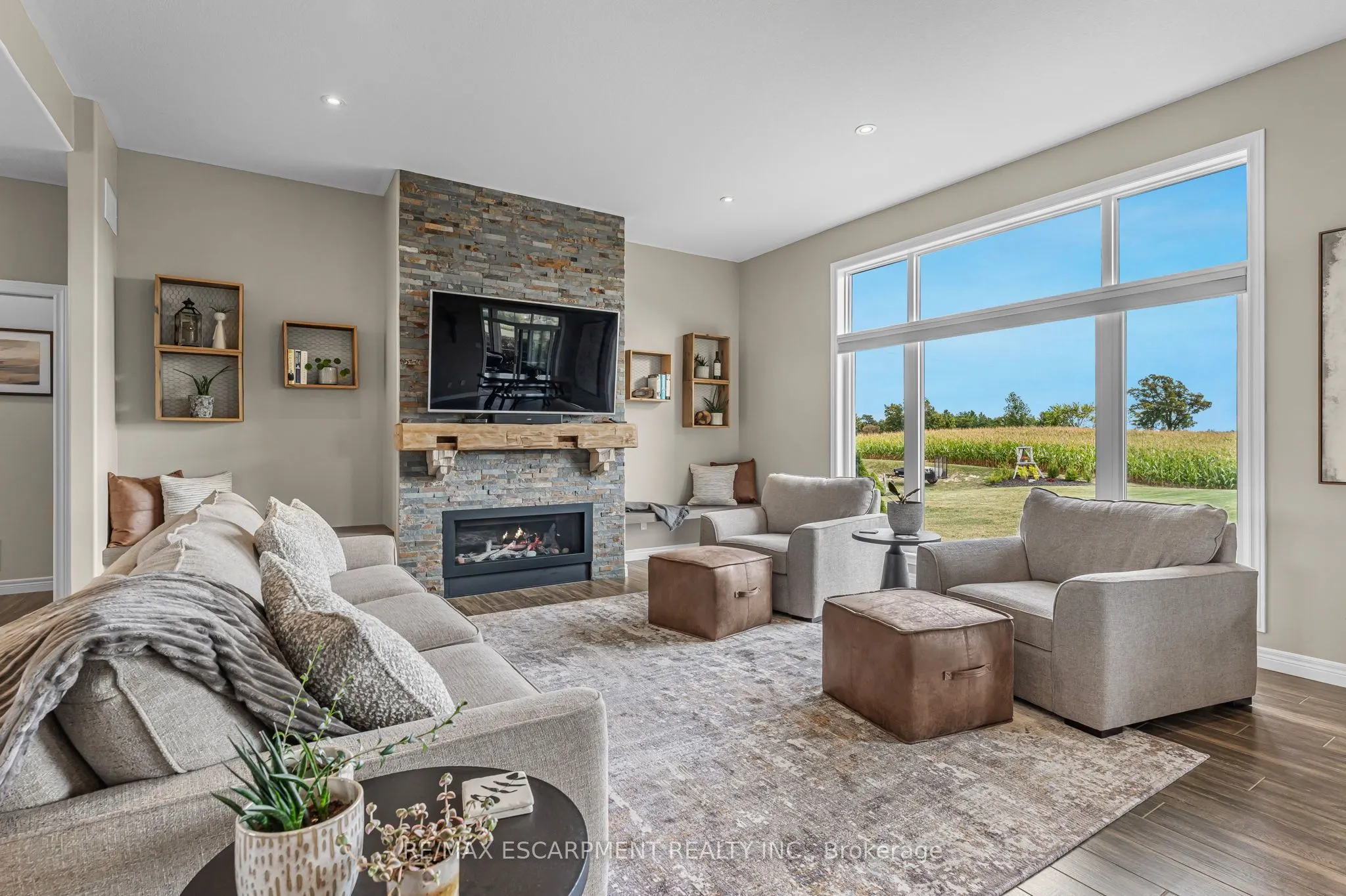 3 Silverthorne Court