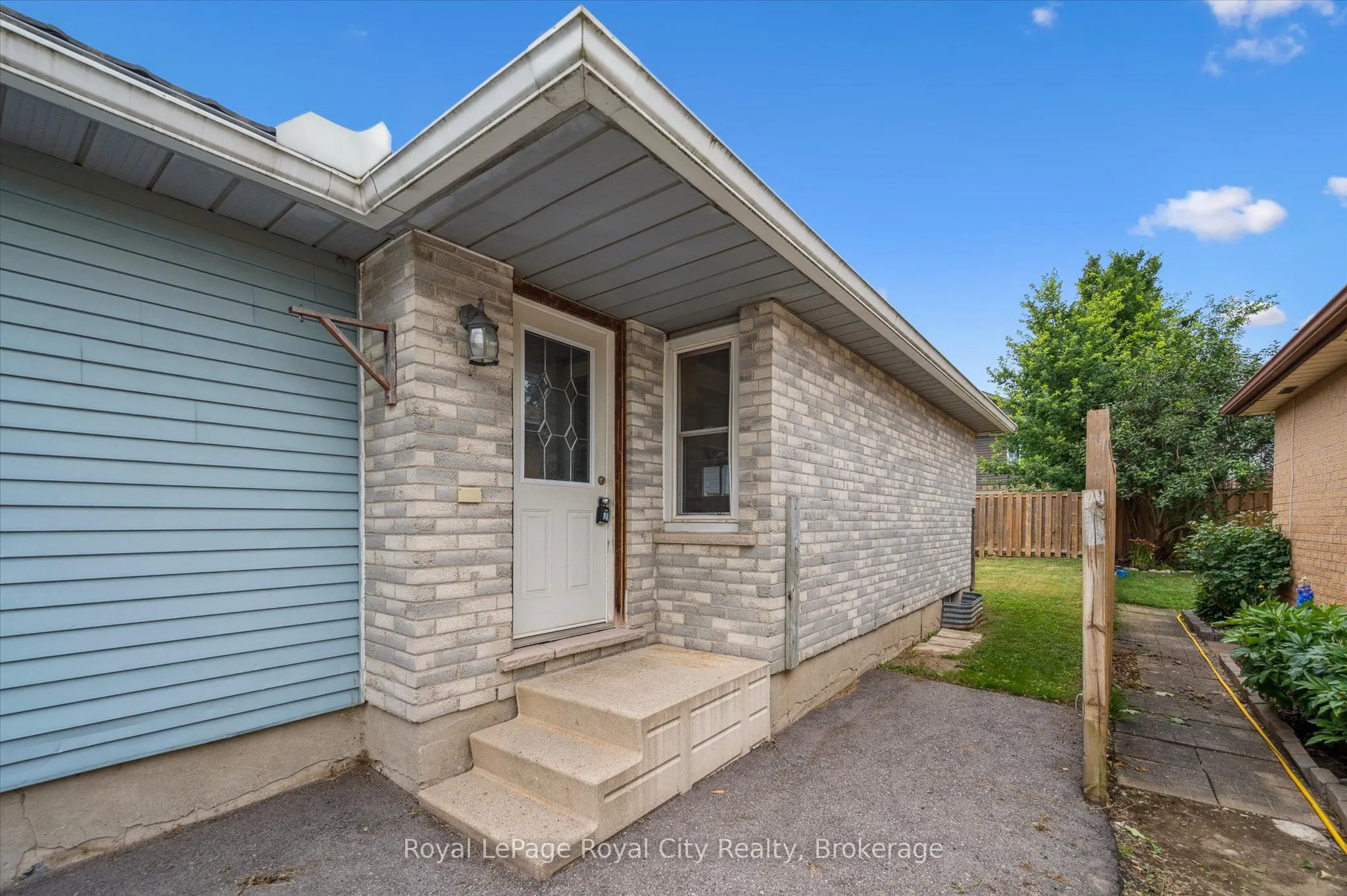 289 Strathallan Street