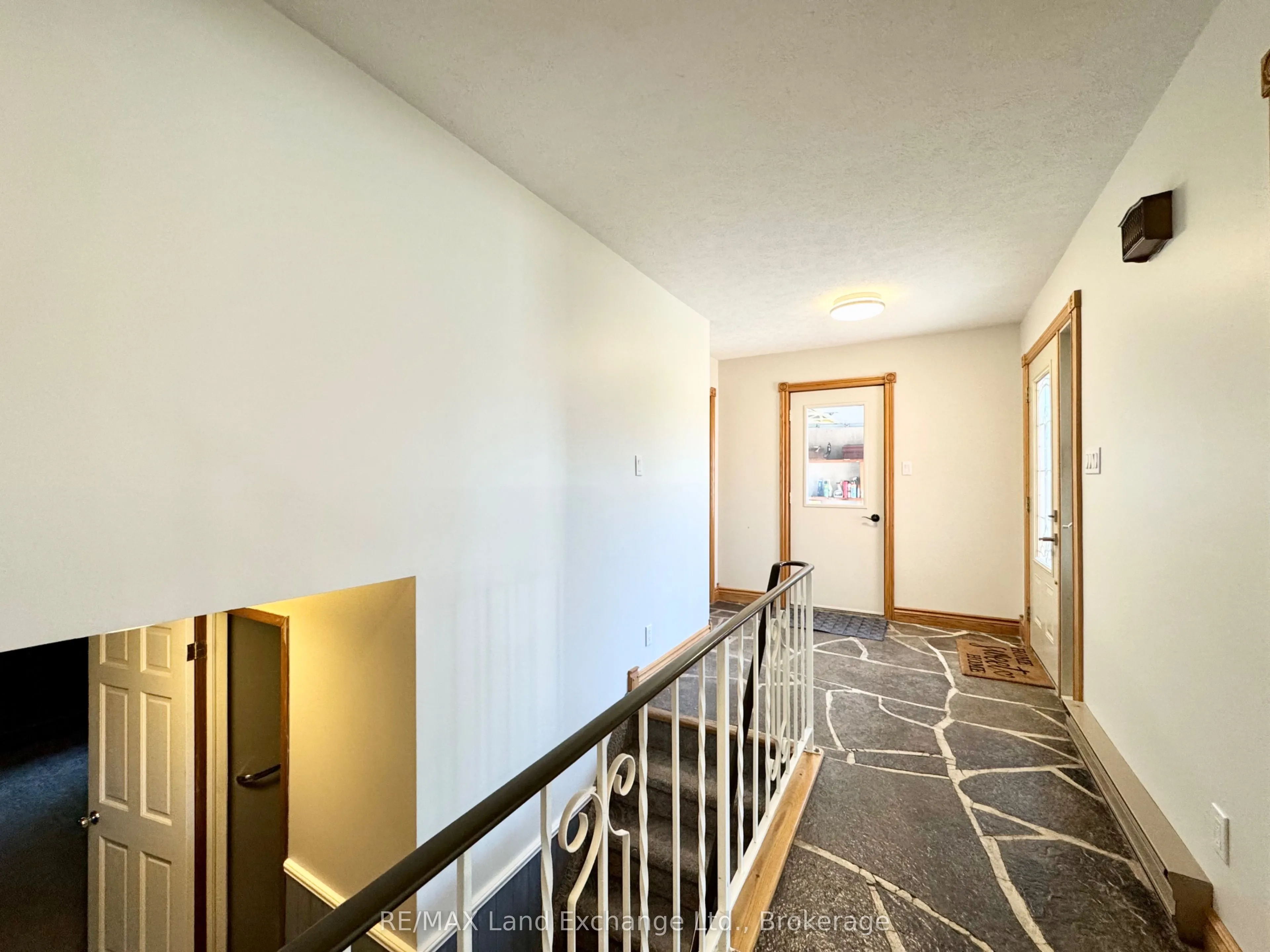 653 Ashwell Crescent