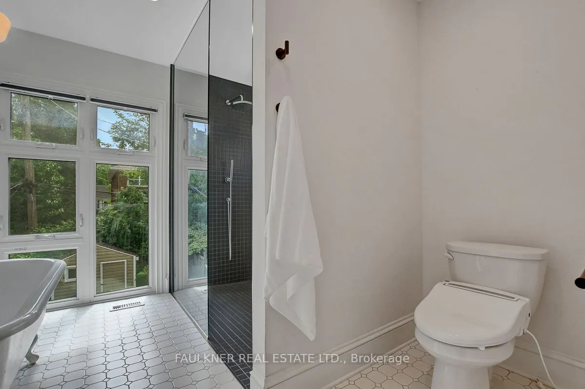 536 Lower Byron Avenue