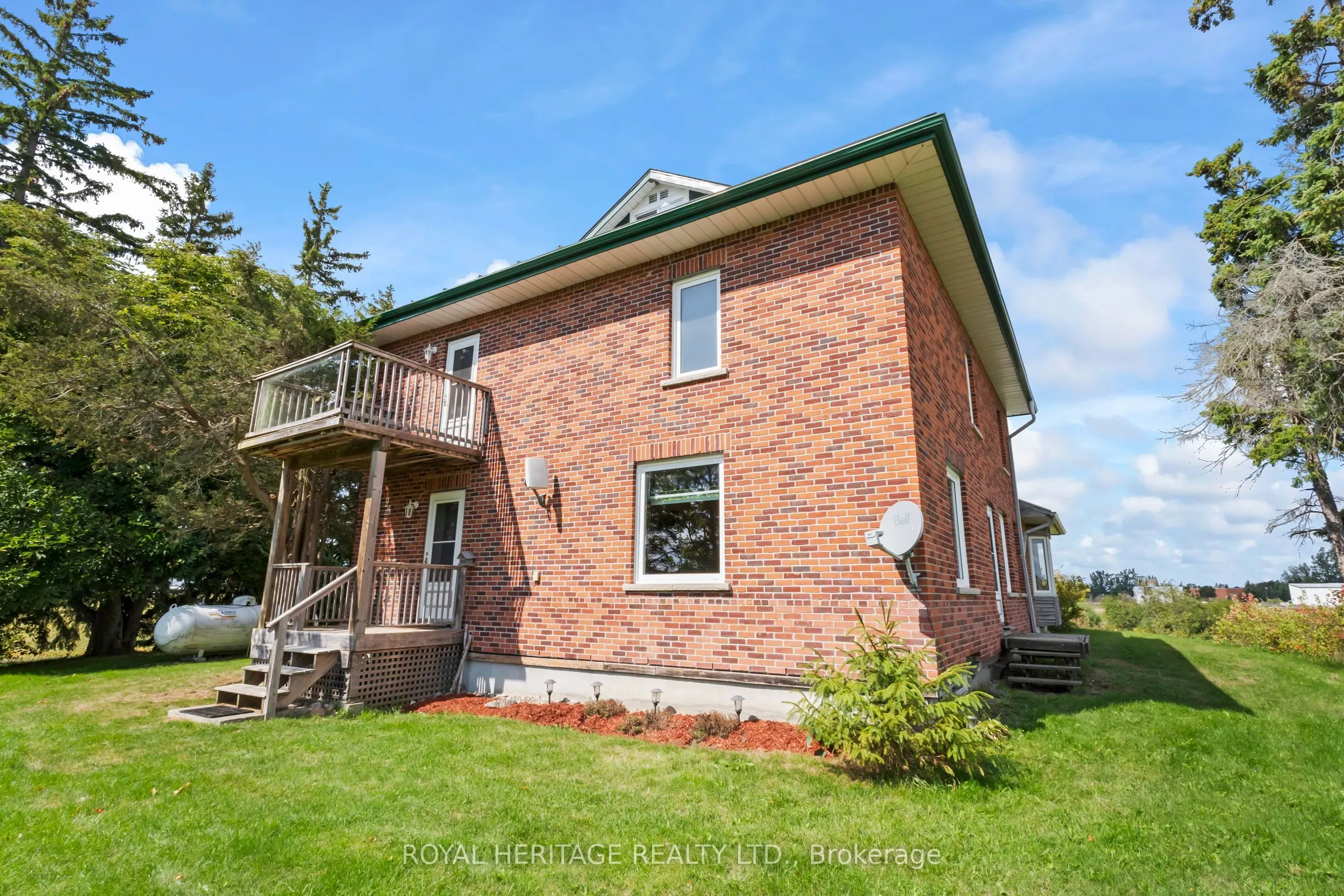 901 Cresswell Road