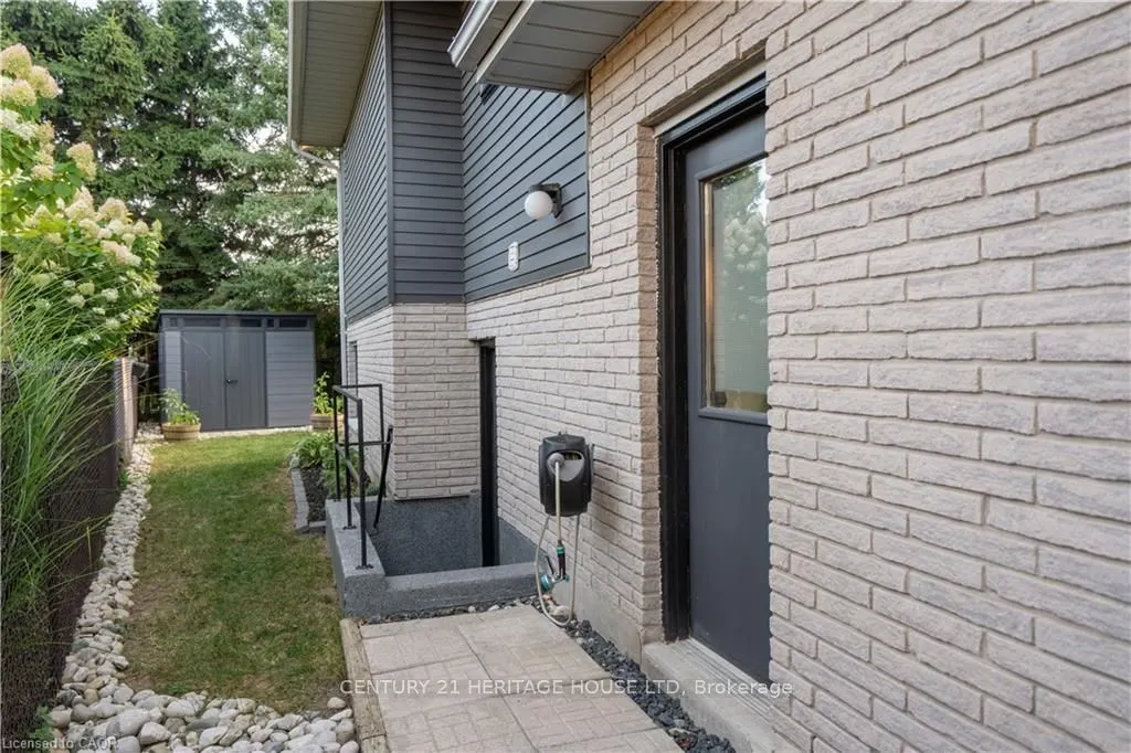 3 Casey Drive