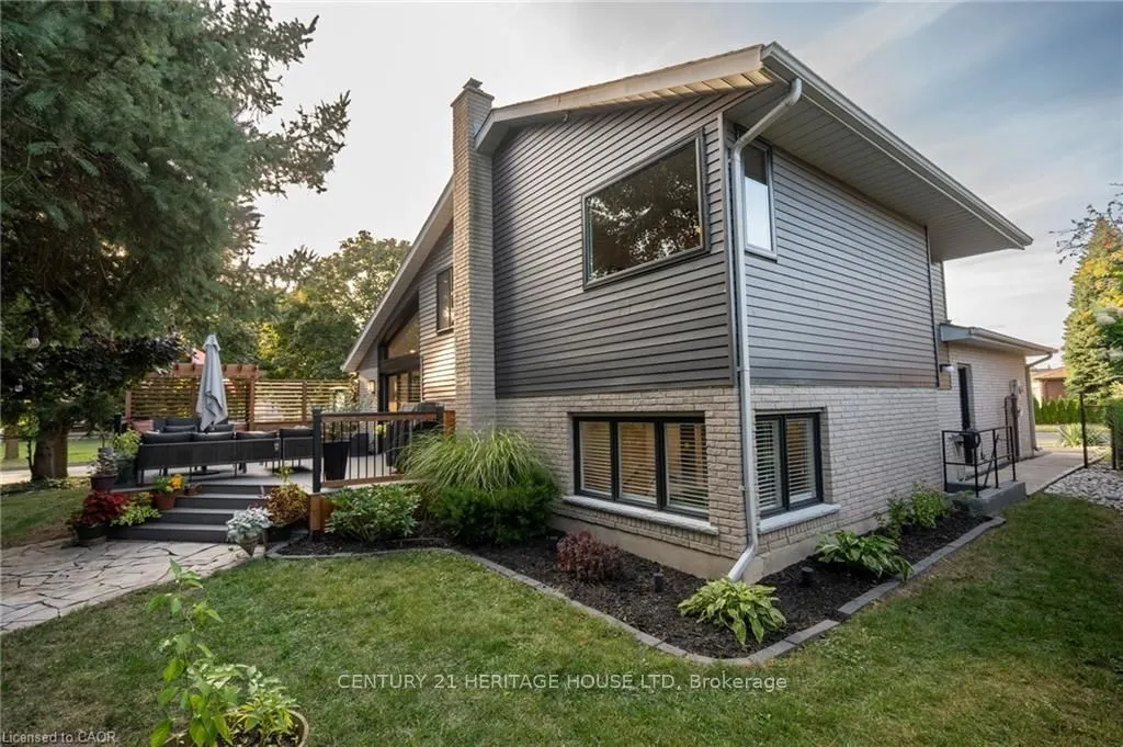 3 Casey Drive