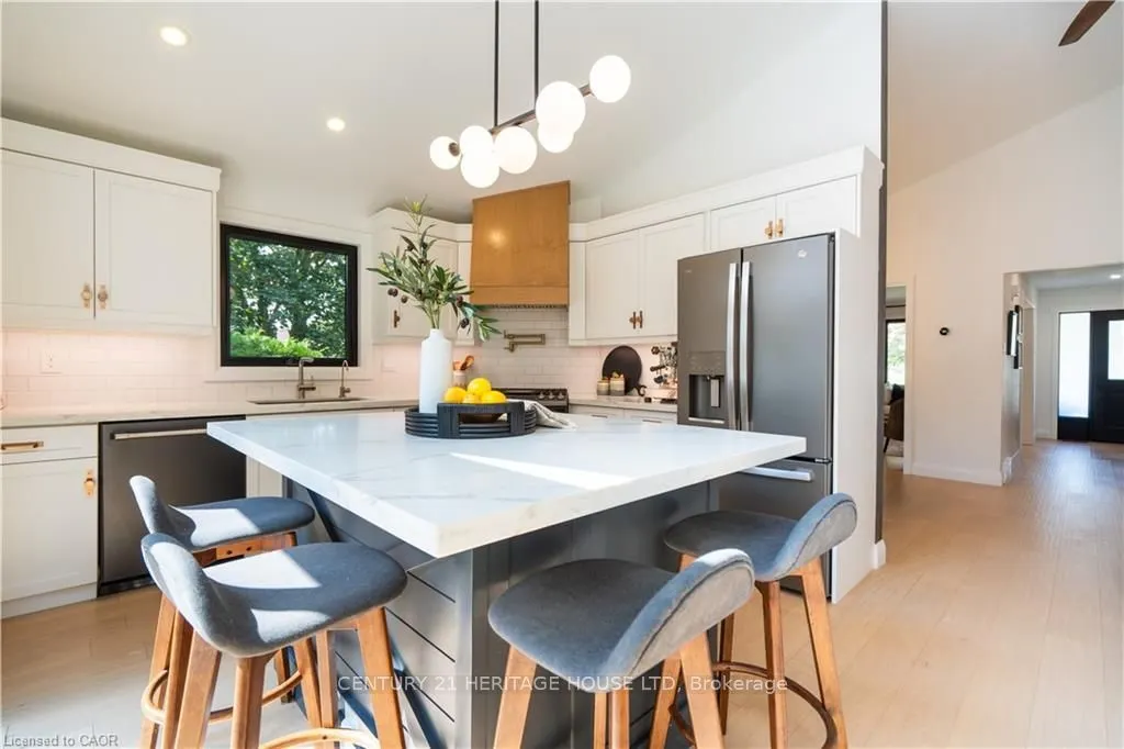 3 Casey Drive