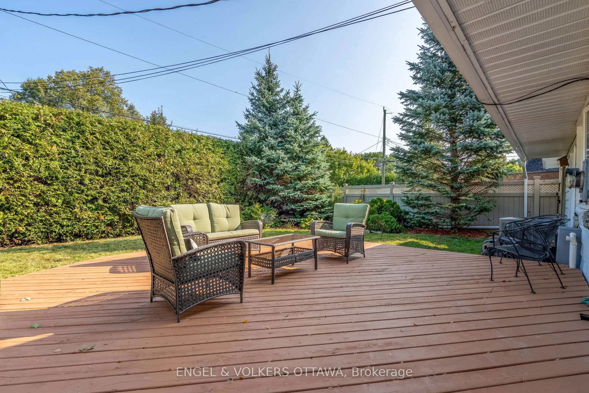 1800 Devlin Crescent