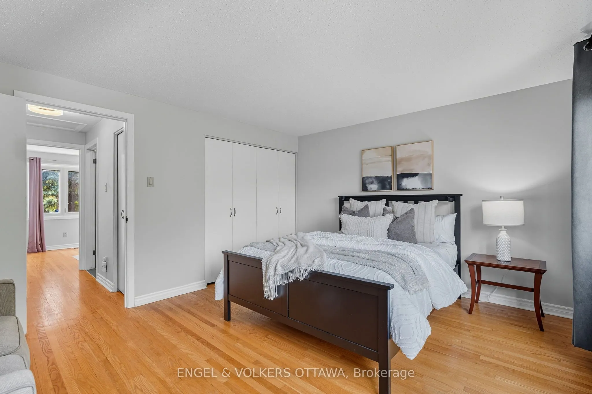 1800 Devlin Crescent