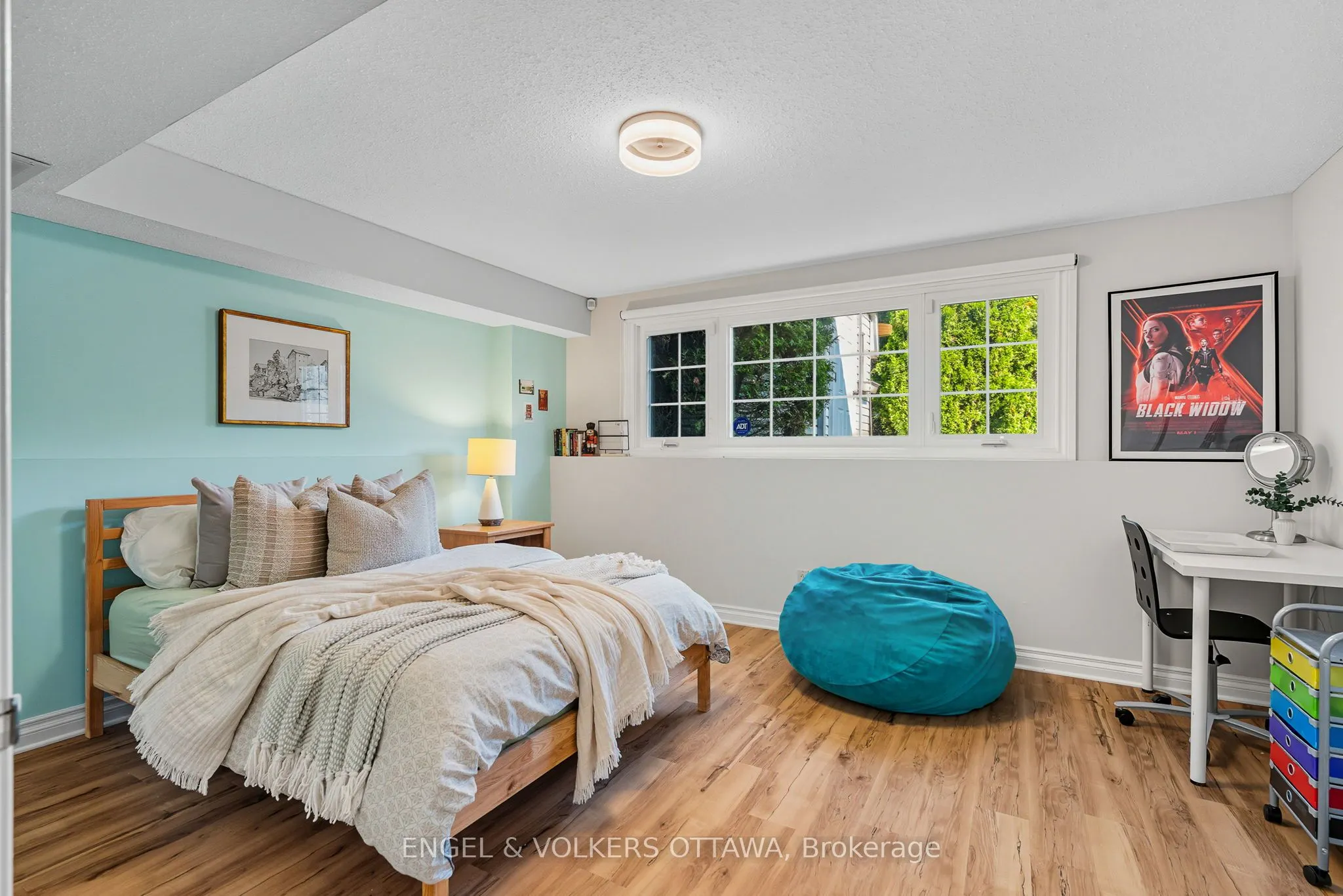 1800 Devlin Crescent