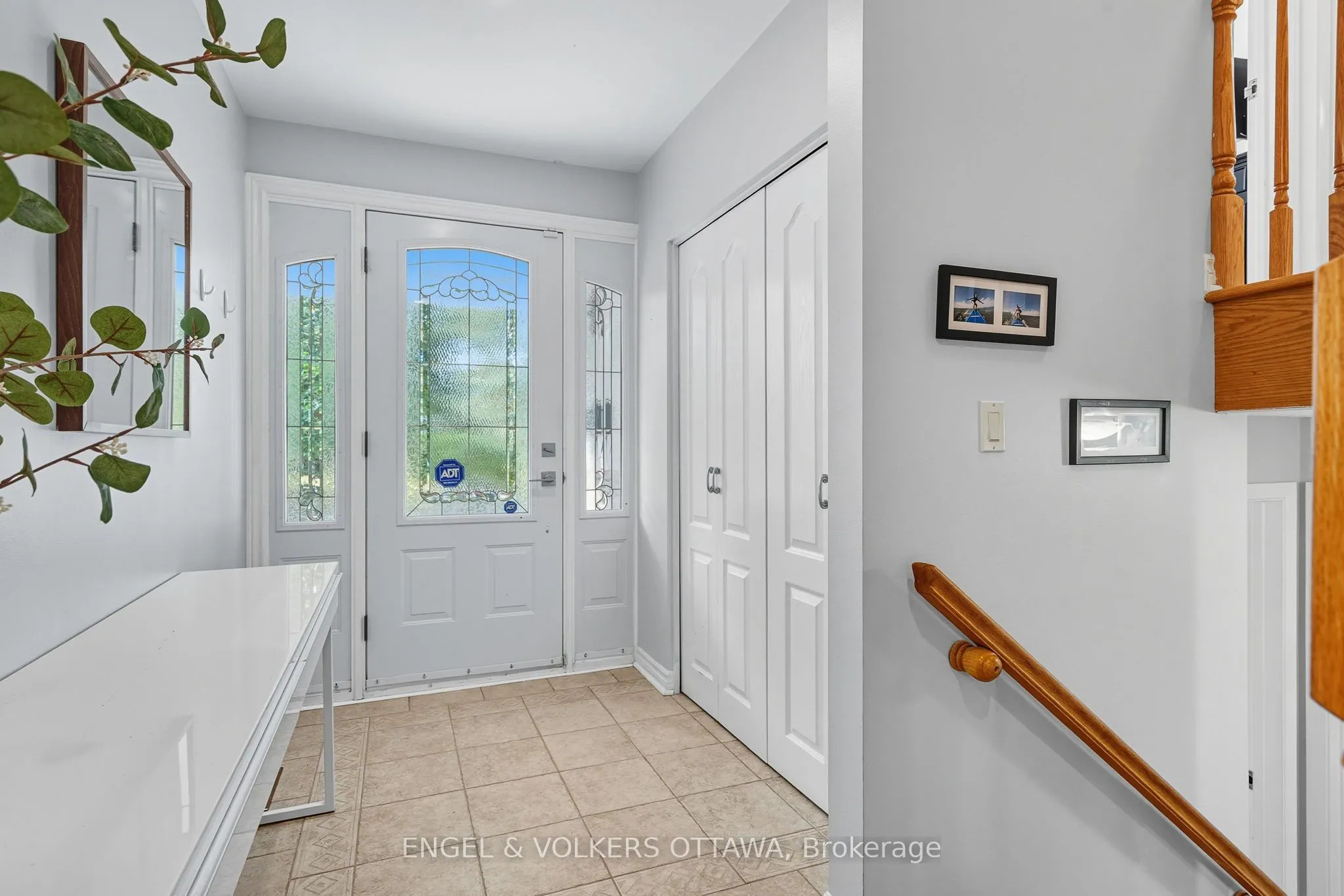 1800 Devlin Crescent