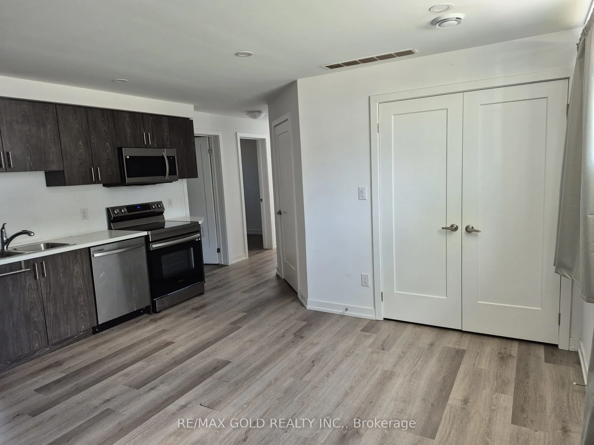 4263 Fourth Avenue, #812