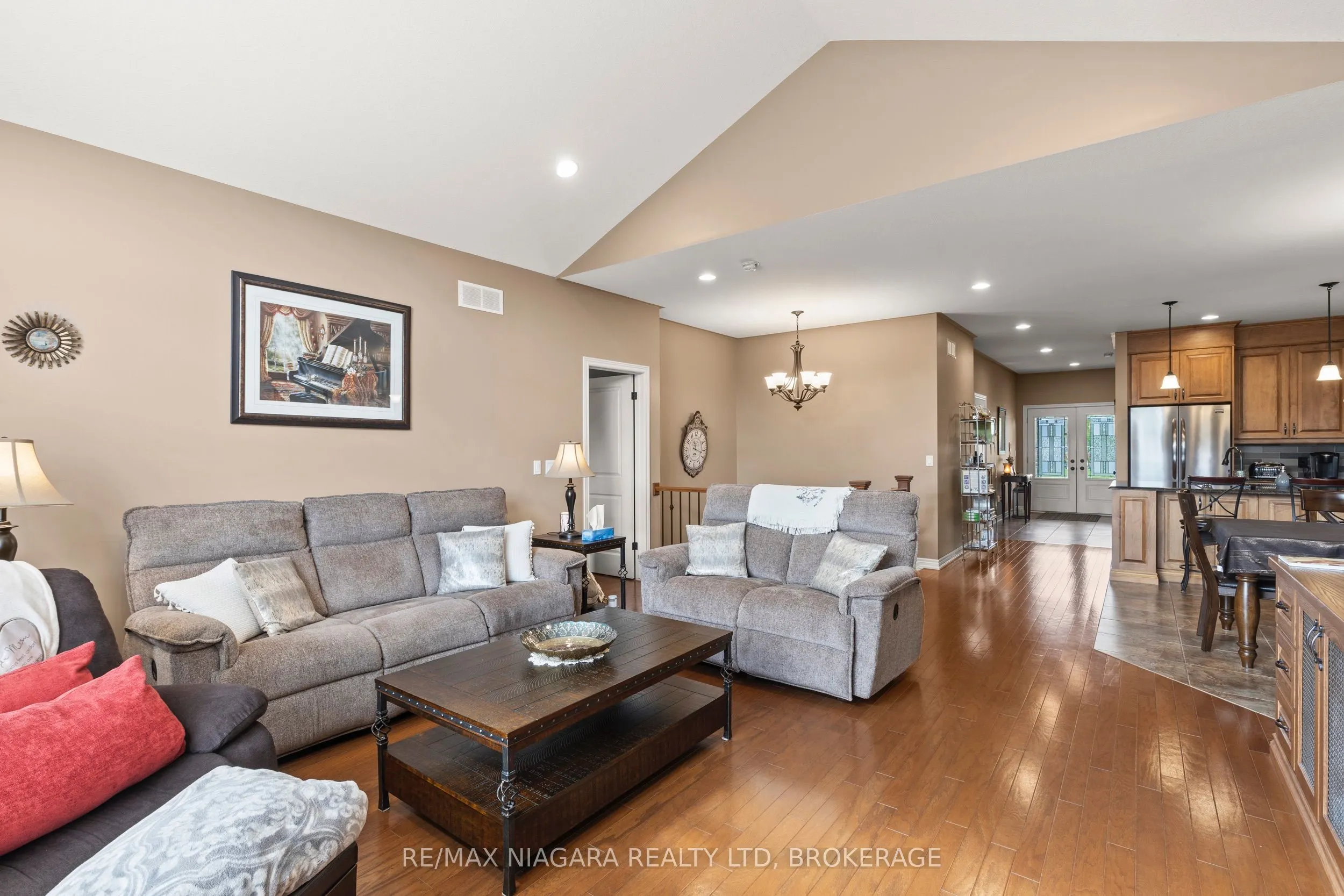 41 Creekside Drive