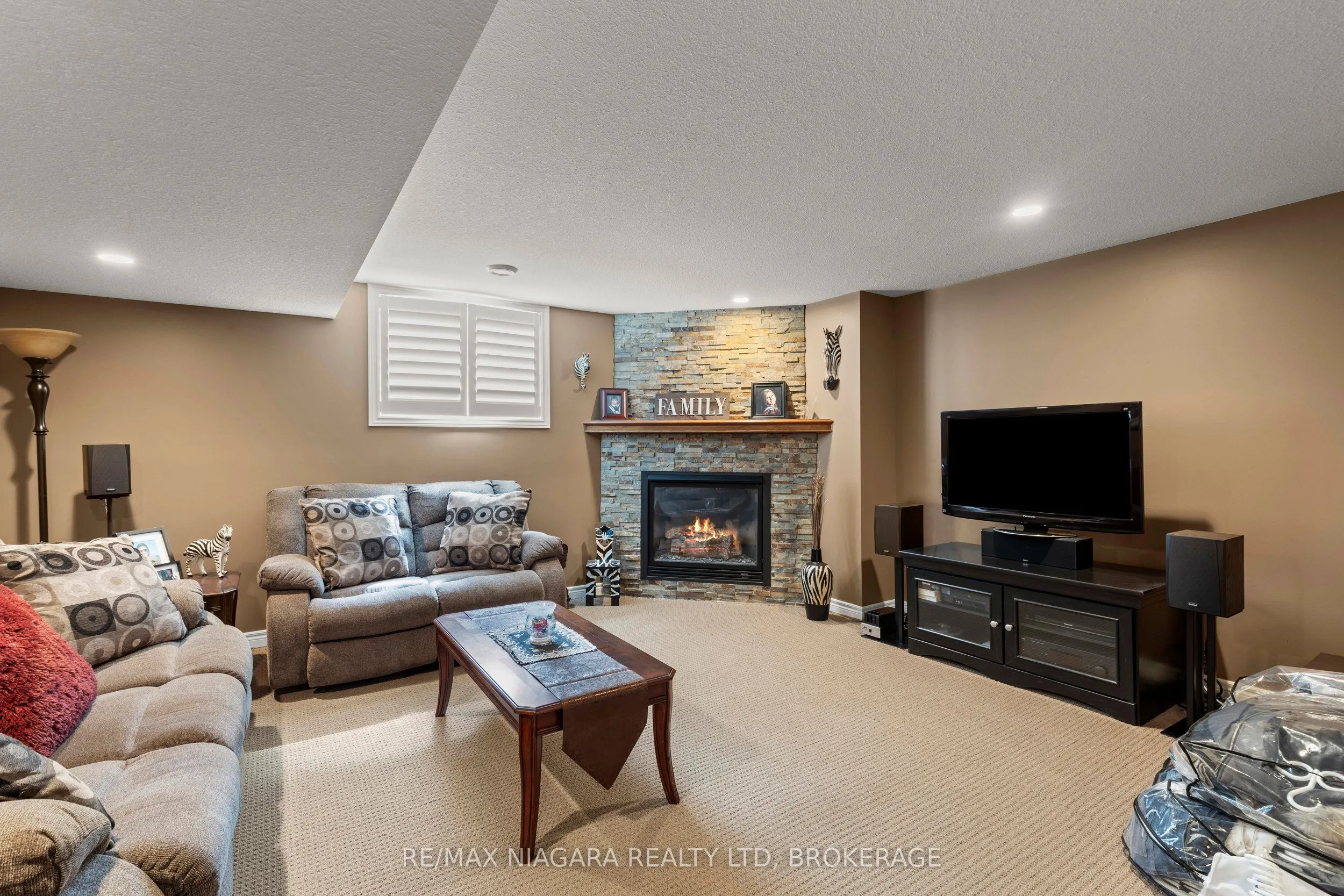 41 Creekside Drive