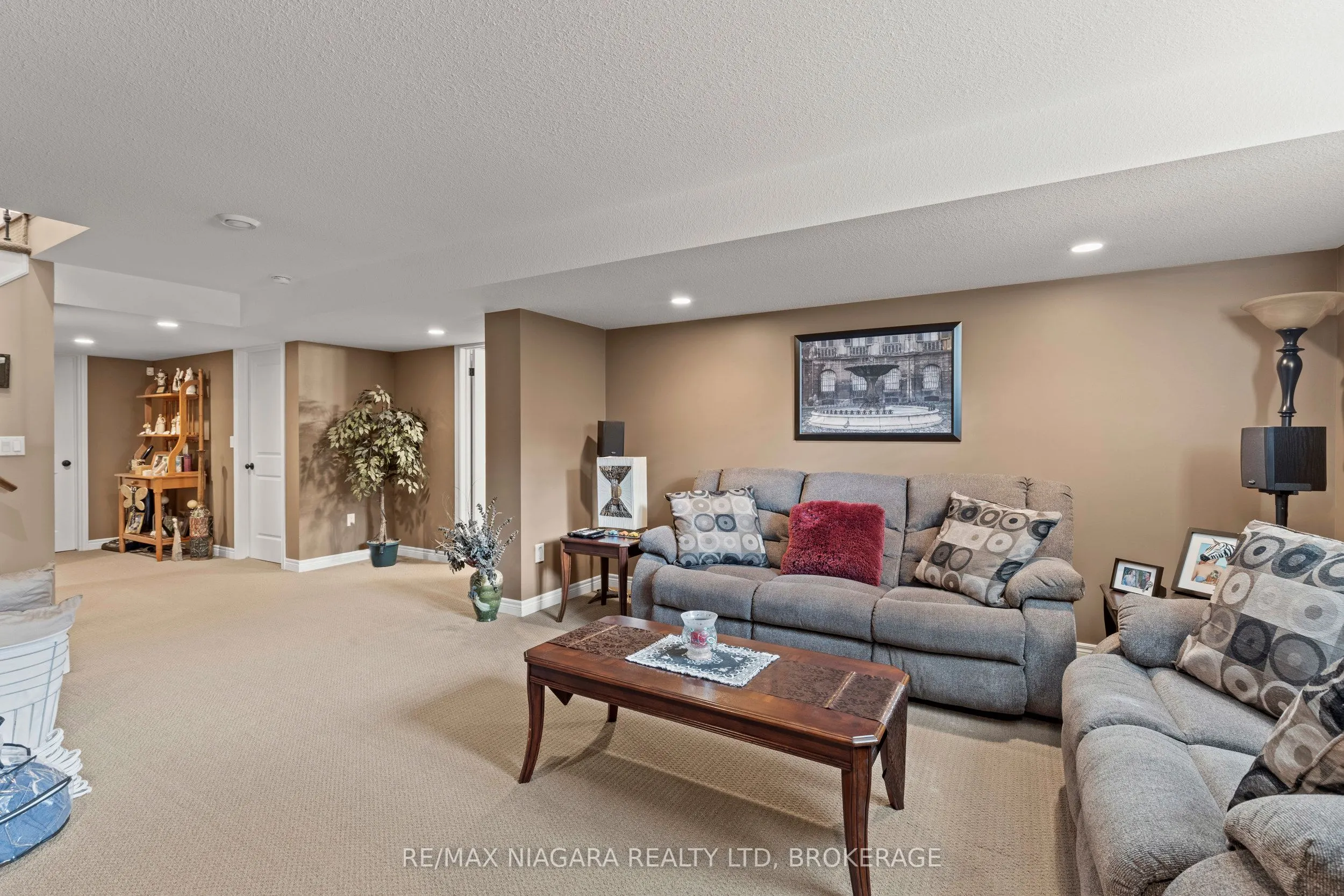 41 Creekside Drive