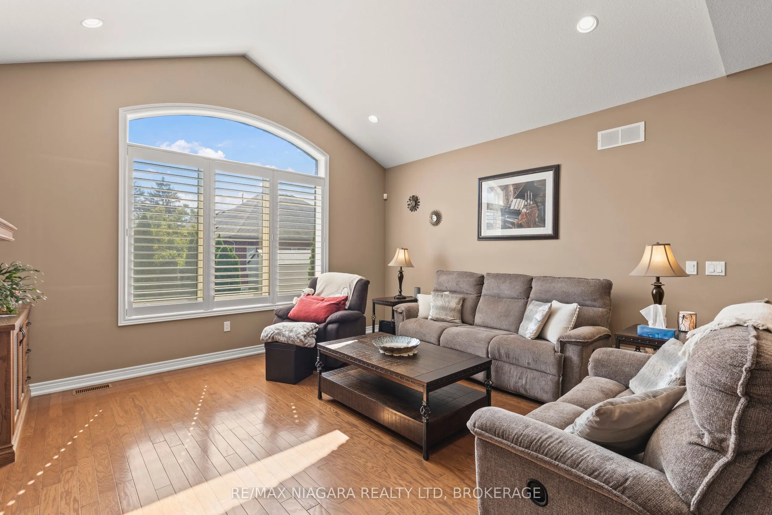 41 Creekside Drive