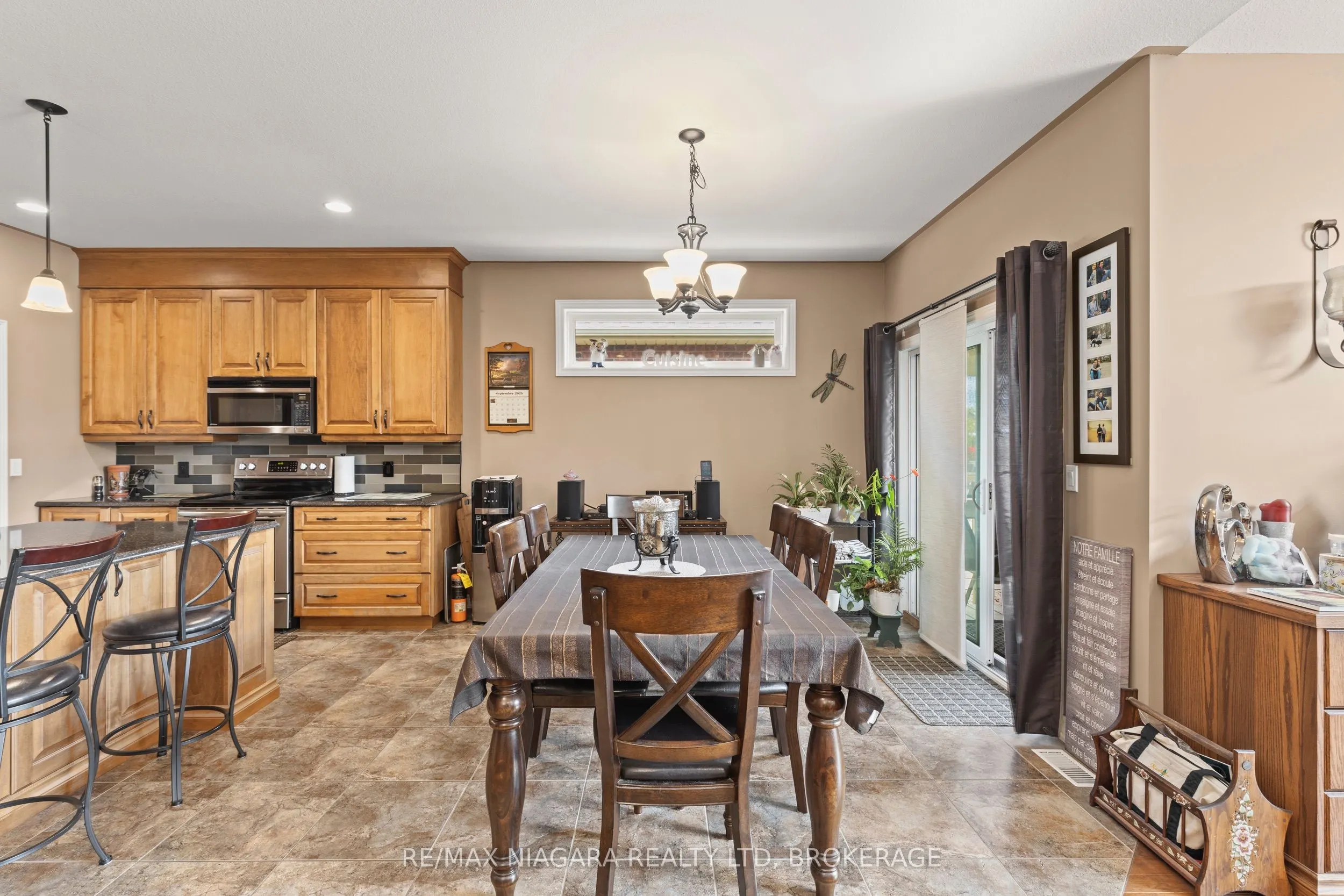 41 Creekside Drive