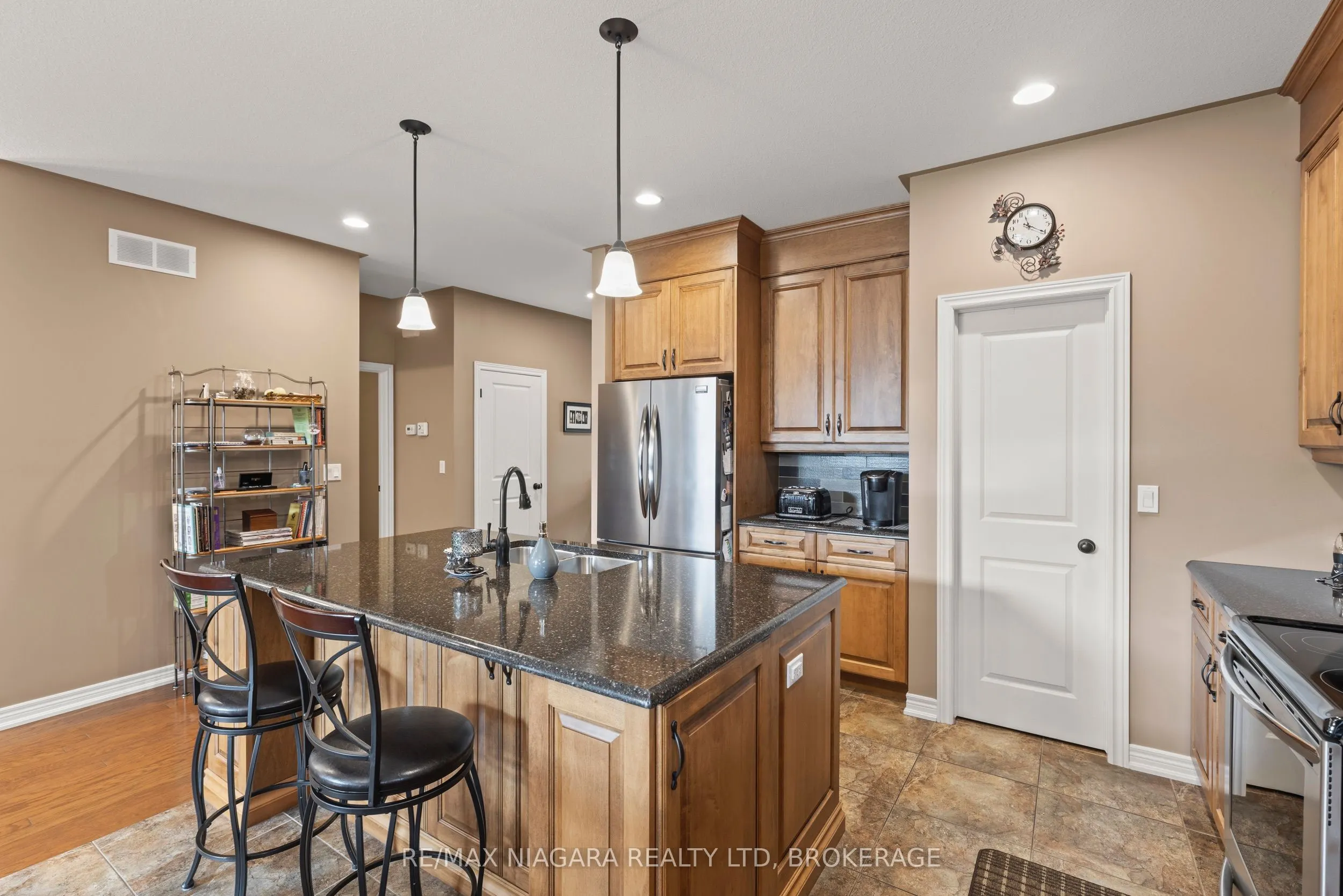 41 Creekside Drive