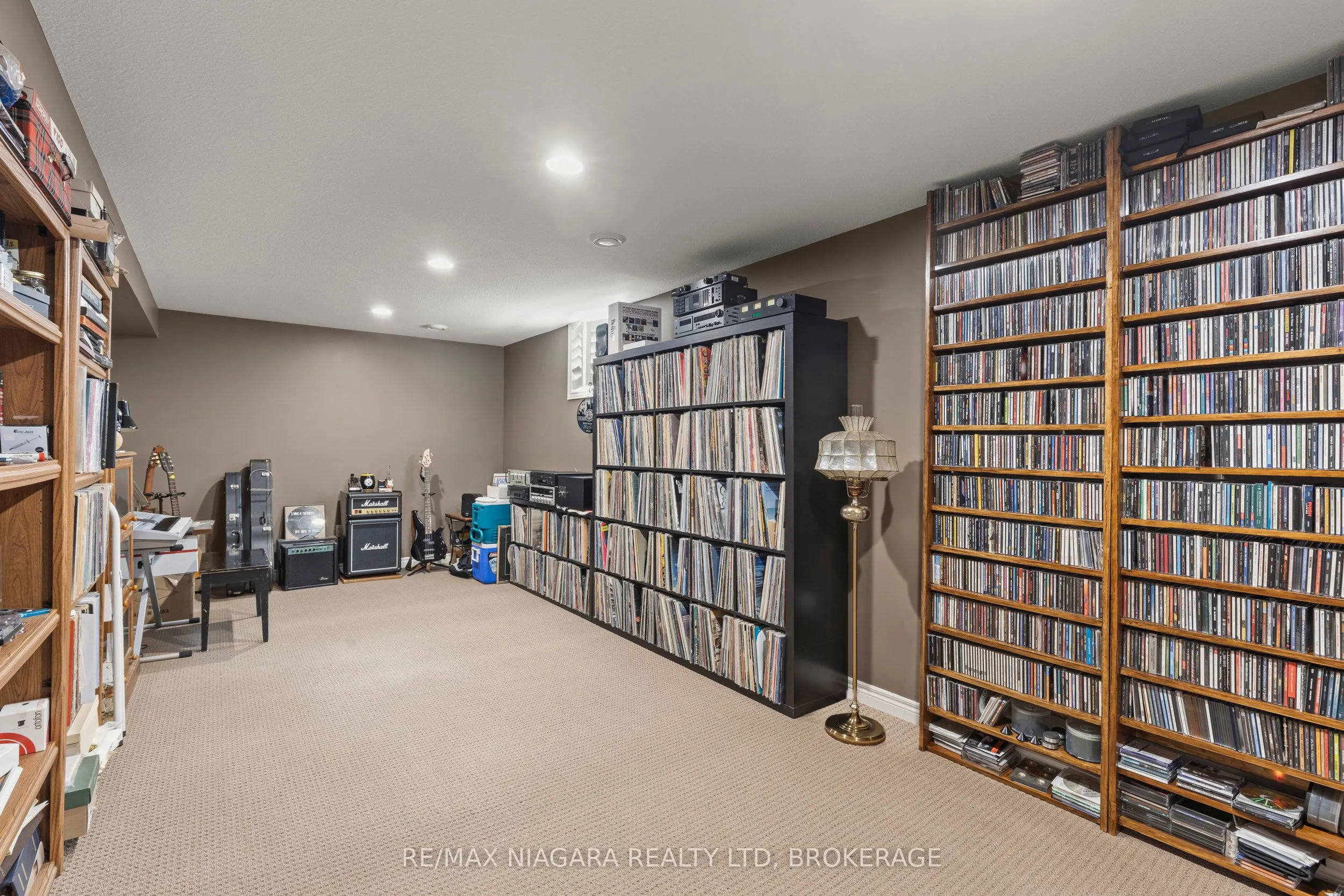 41 Creekside Drive