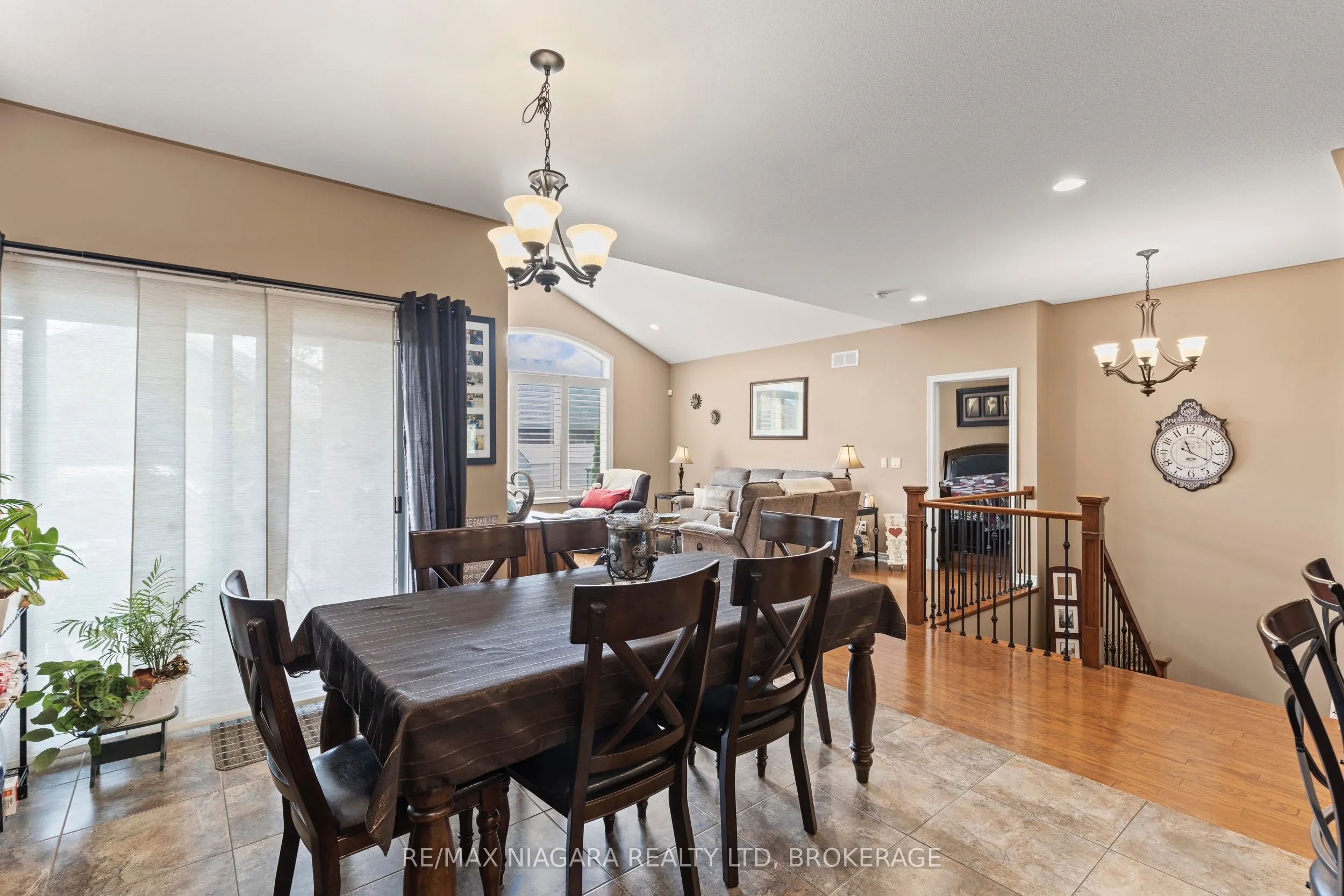 41 Creekside Drive