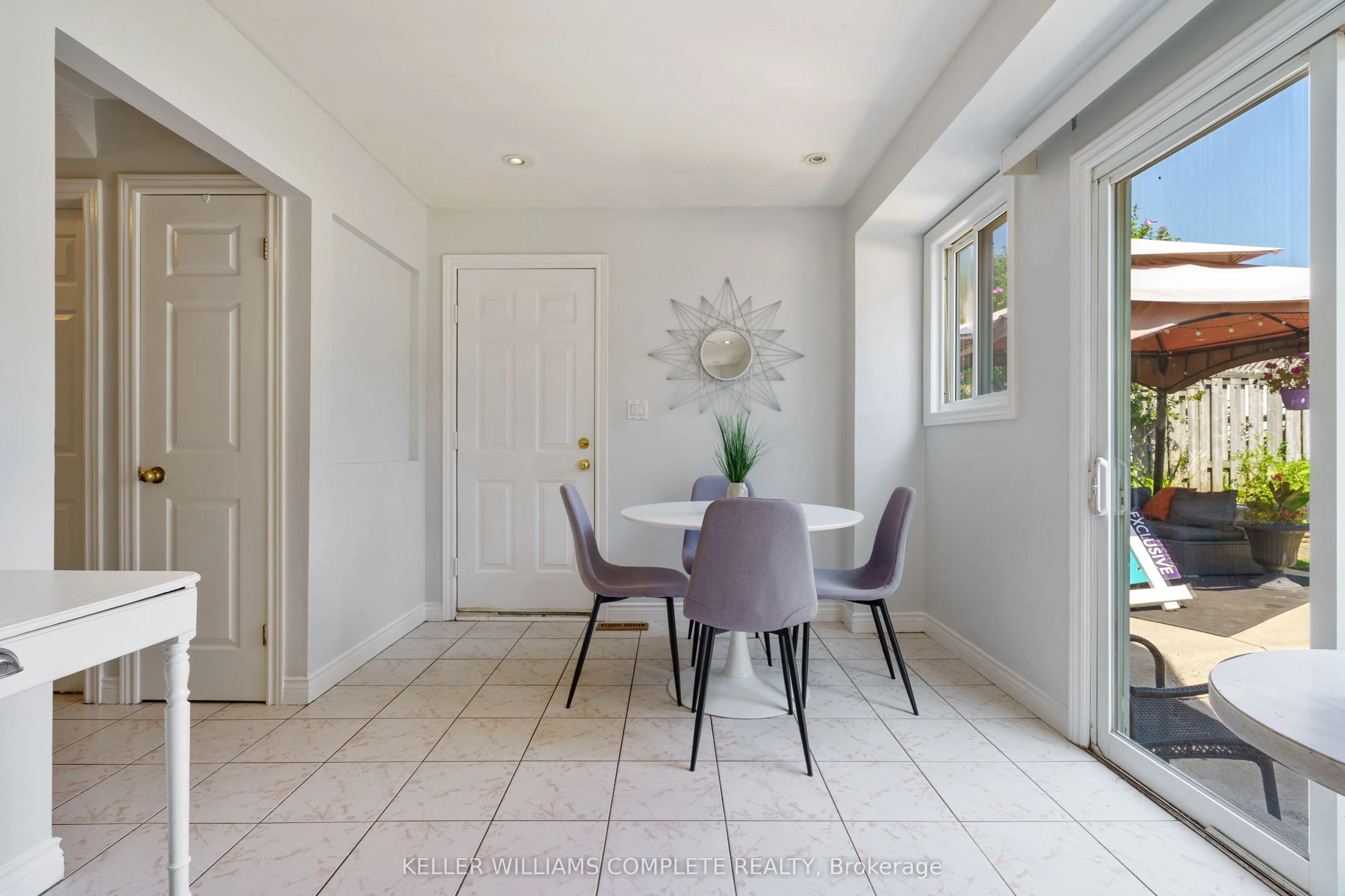 10 Glen Eden Court