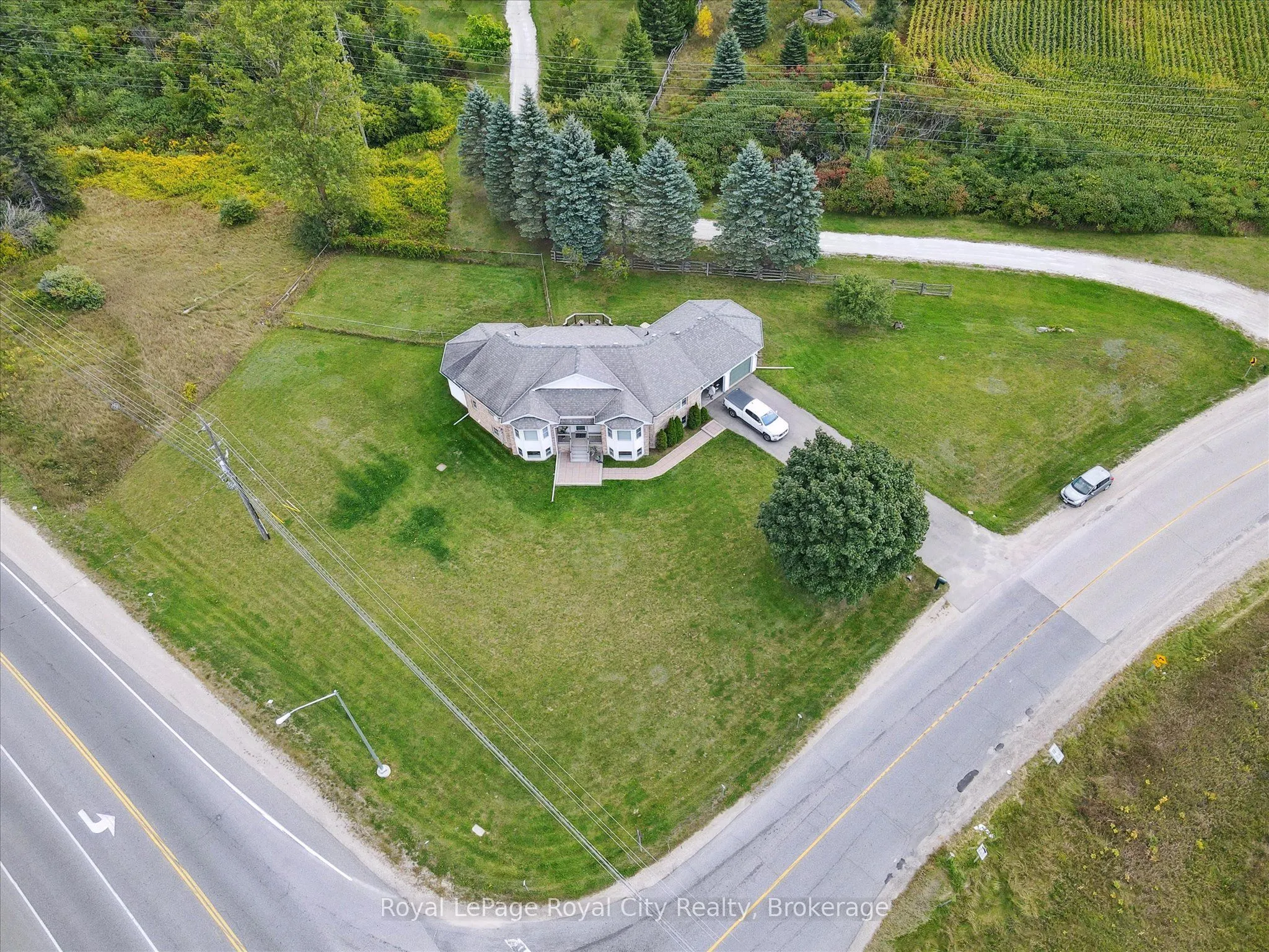 8411 Eramosa/Milton Townline