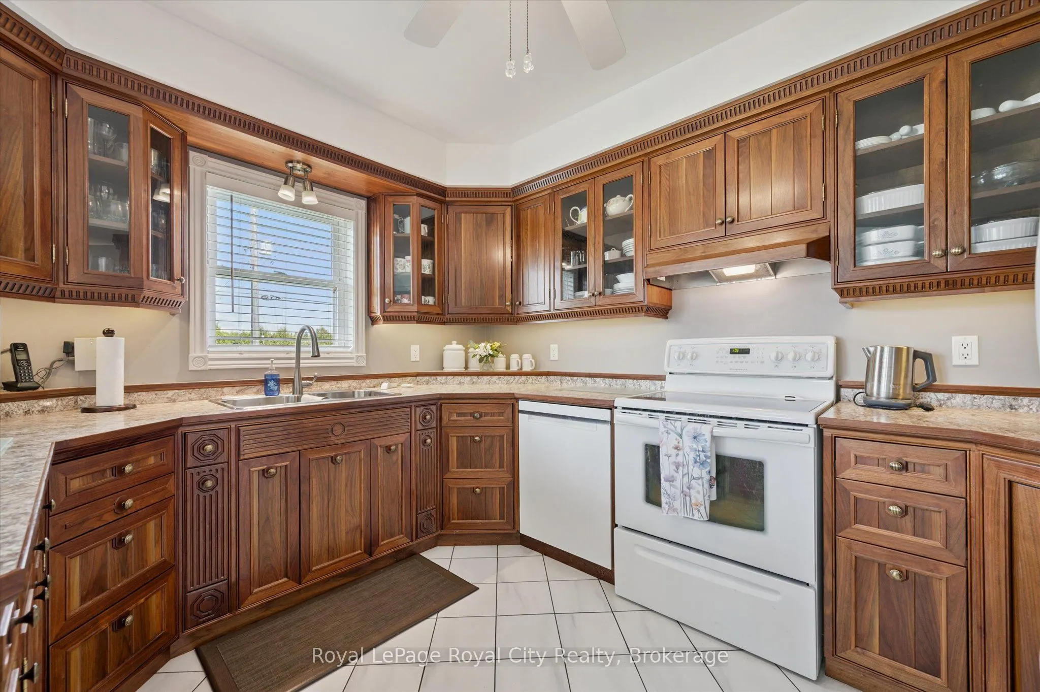 8411 Eramosa/Milton Townline