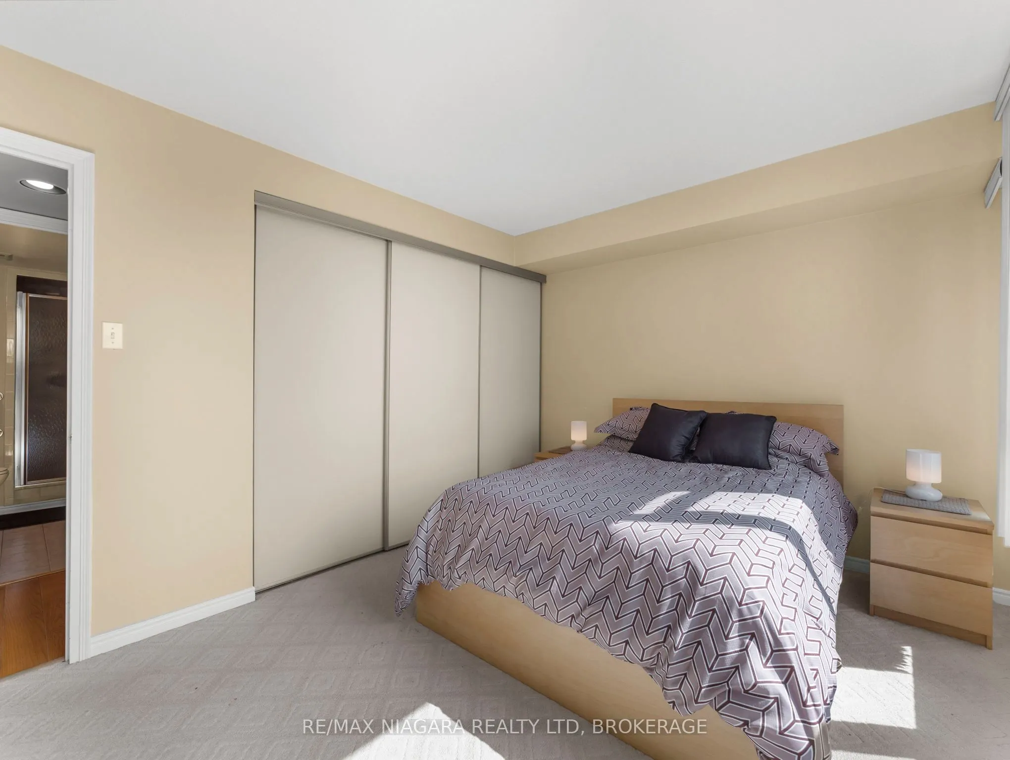 5100 Dorchester Road, #303